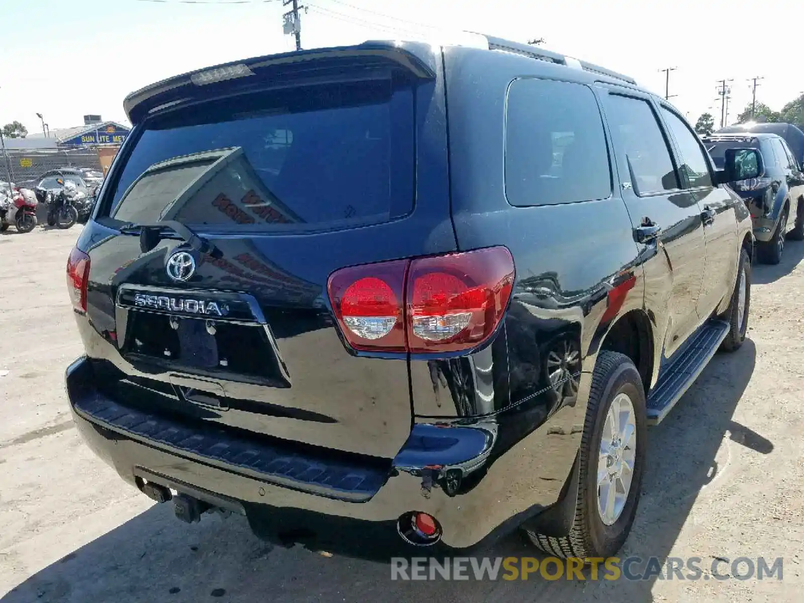 4 Photograph of a damaged car 5TDBY5G13KS169507 TOYOTA SEQUOIA SR 2019