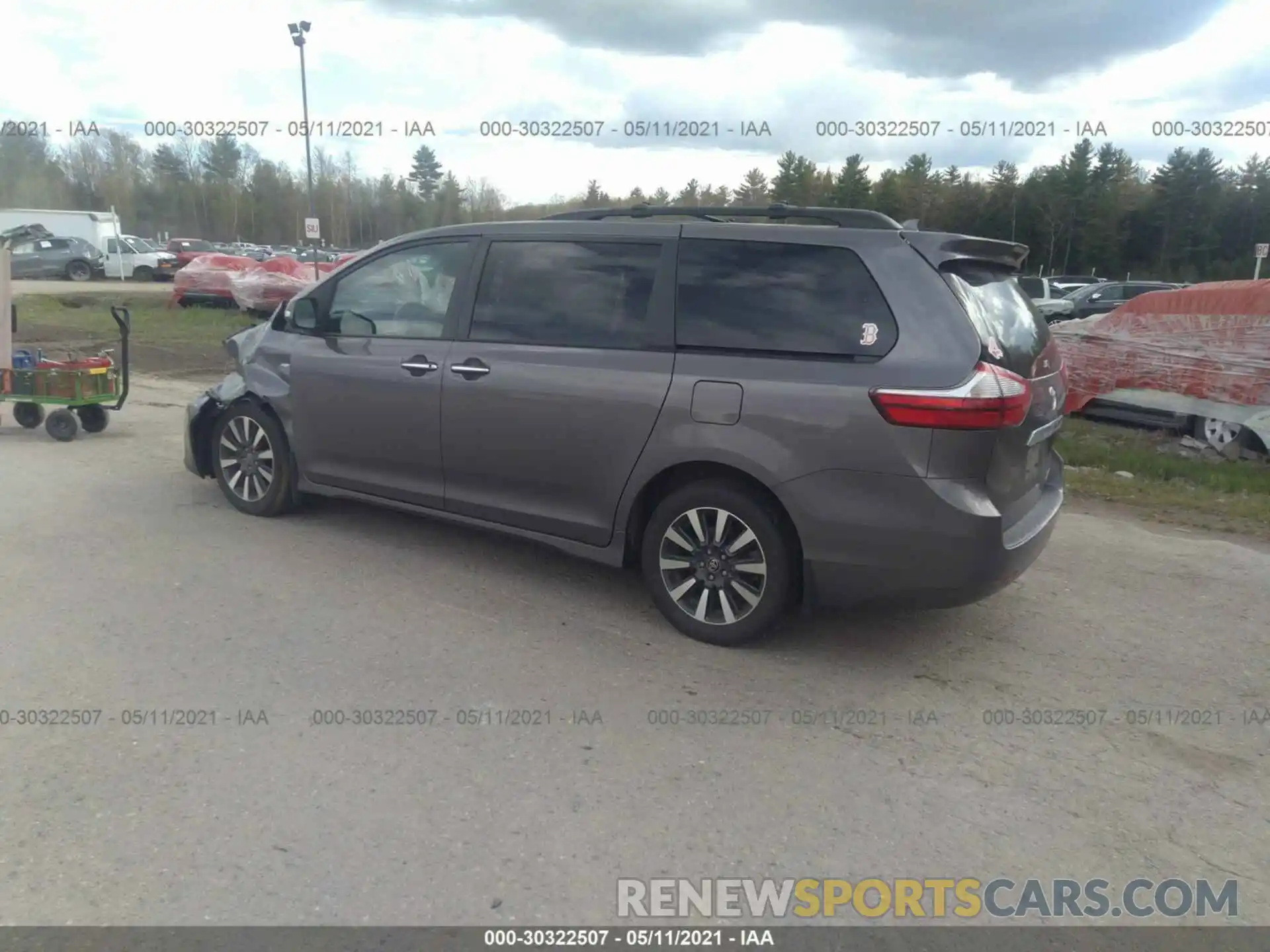 3 Фотография поврежденного автомобиля 5TDDZ3DC0KS210112 TOYOTA SIENNA 2019