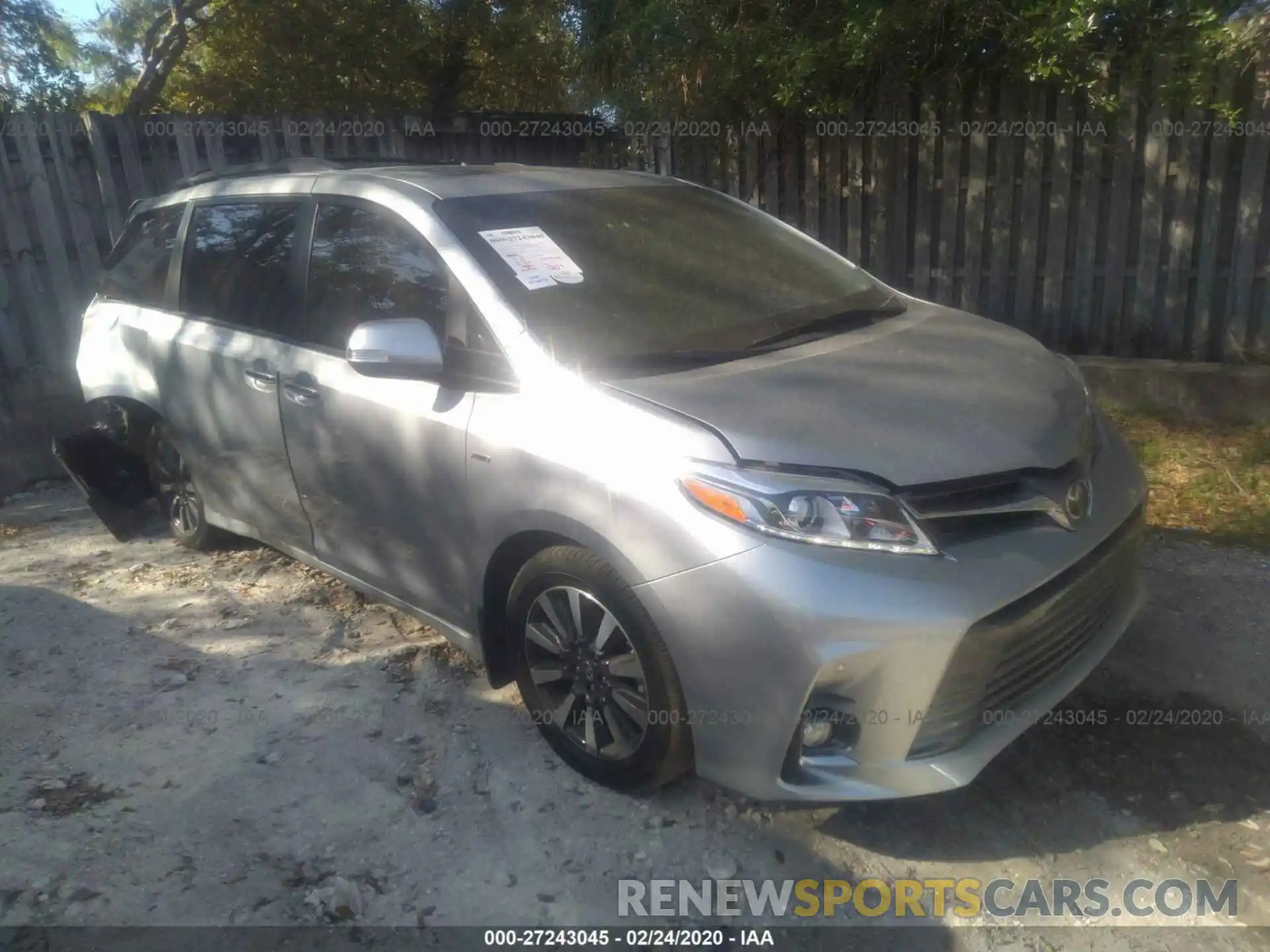 1 Photograph of a damaged car 5TDDZ3DC0KS220087 TOYOTA SIENNA 2019