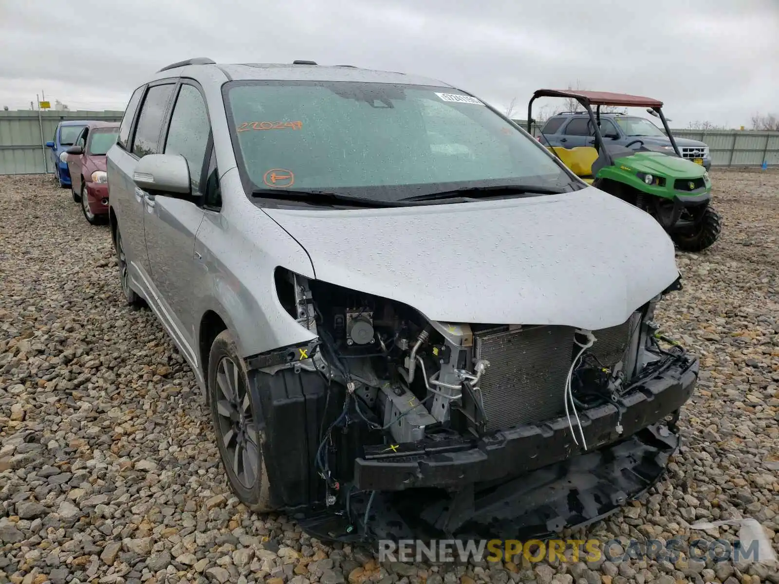 1 Photograph of a damaged car 5TDDZ3DC0KS220249 TOYOTA SIENNA 2019