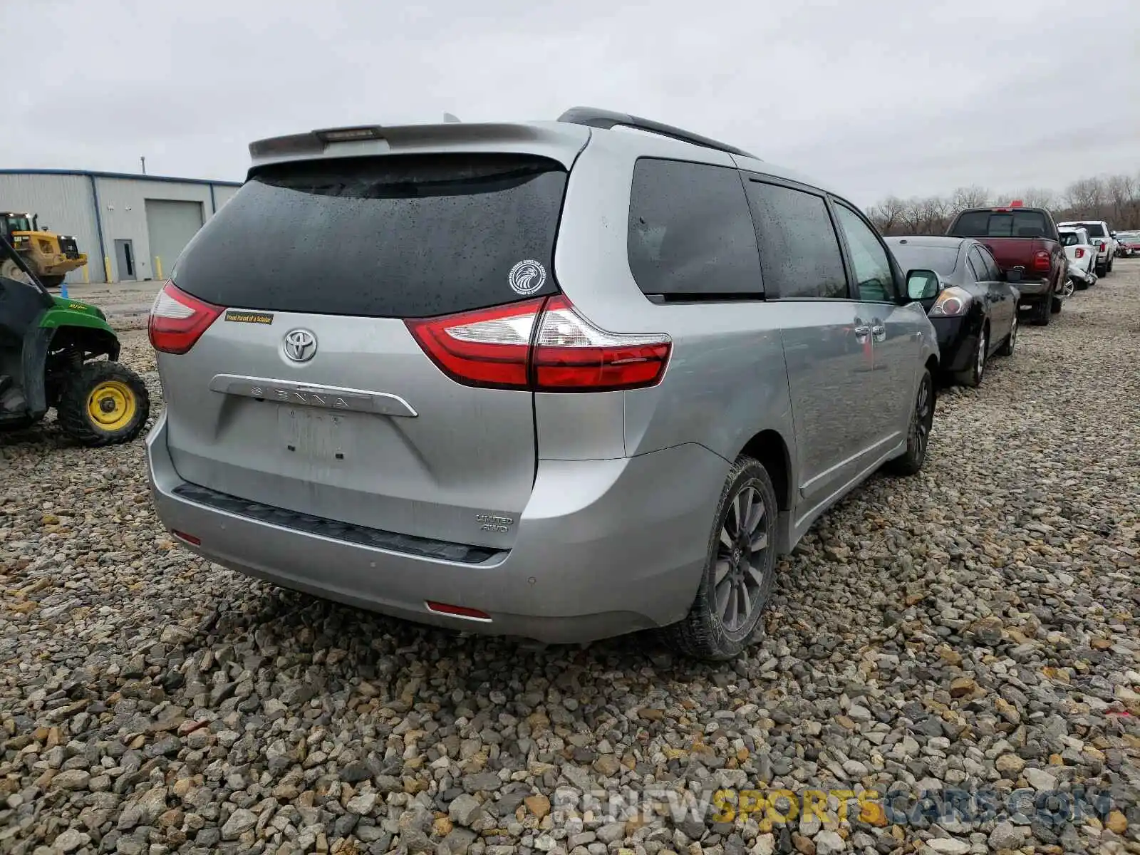 4 Фотография поврежденного автомобиля 5TDDZ3DC0KS220249 TOYOTA SIENNA 2019