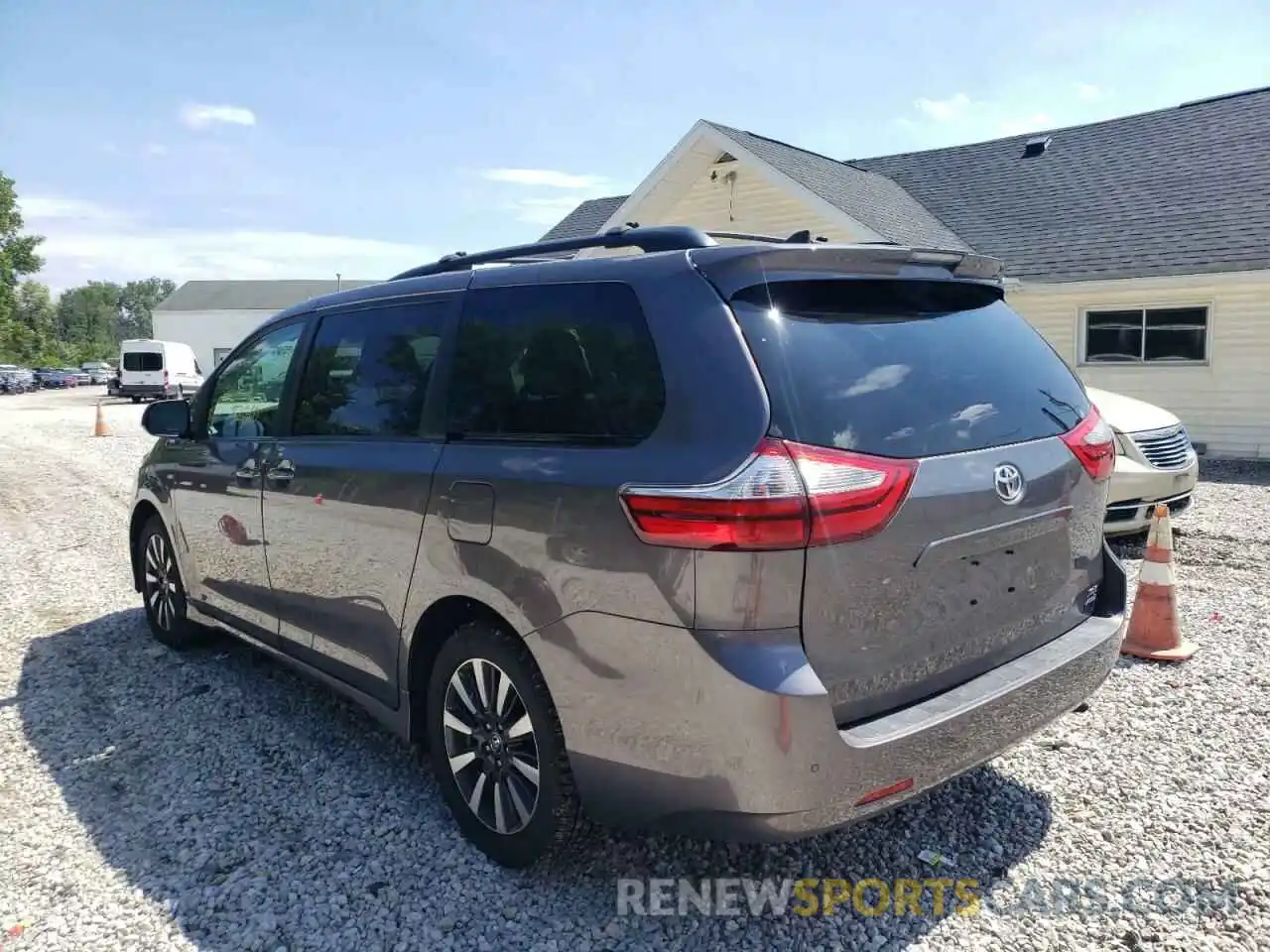 3 Фотография поврежденного автомобиля 5TDDZ3DC0KS224009 TOYOTA SIENNA 2019