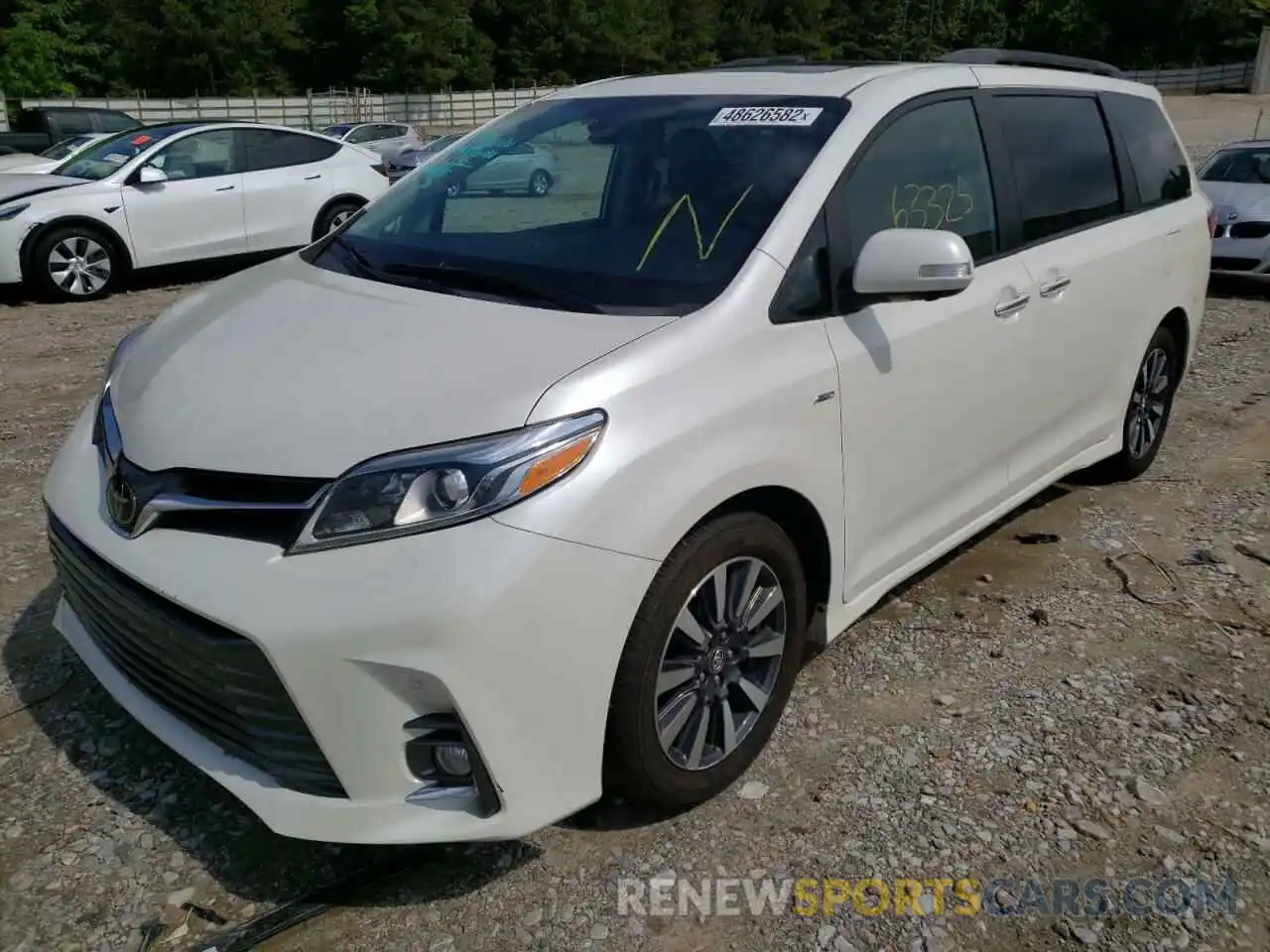 2 Photograph of a damaged car 5TDDZ3DC0KS227315 TOYOTA SIENNA 2019