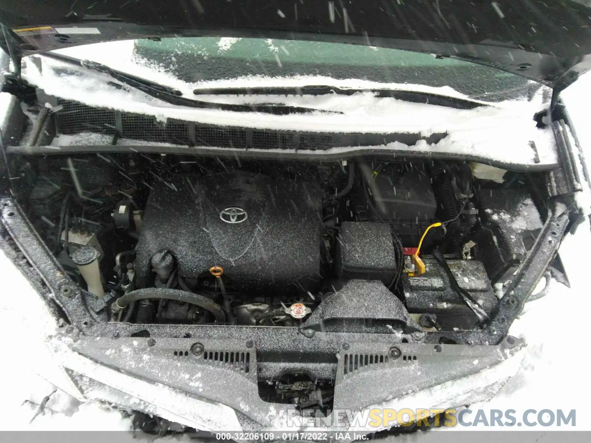 10 Фотография поврежденного автомобиля 5TDDZ3DC1KS210278 TOYOTA SIENNA 2019