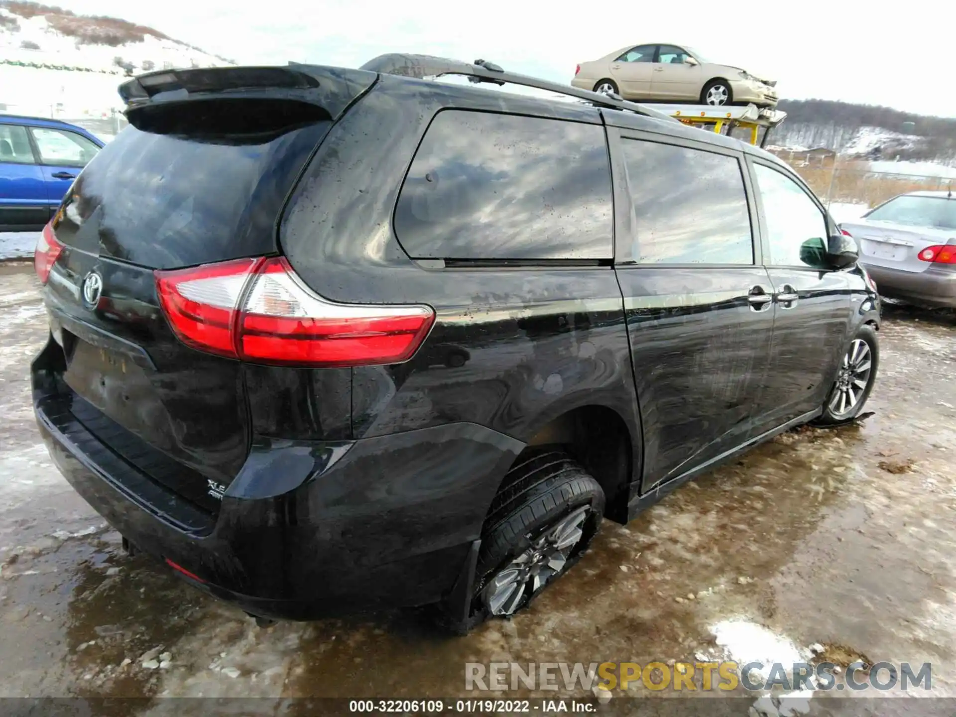 4 Фотография поврежденного автомобиля 5TDDZ3DC1KS210278 TOYOTA SIENNA 2019