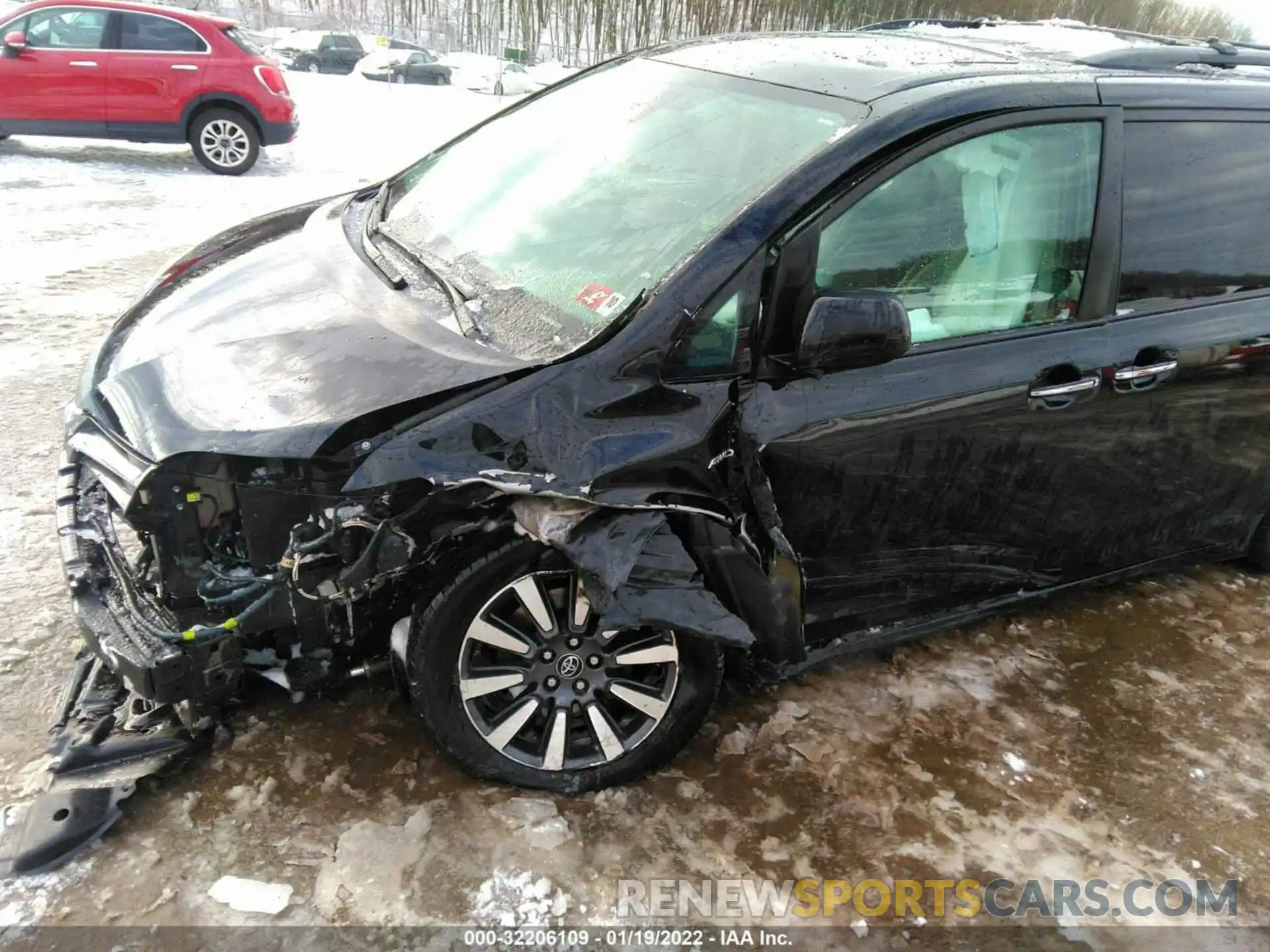 6 Photograph of a damaged car 5TDDZ3DC1KS210278 TOYOTA SIENNA 2019