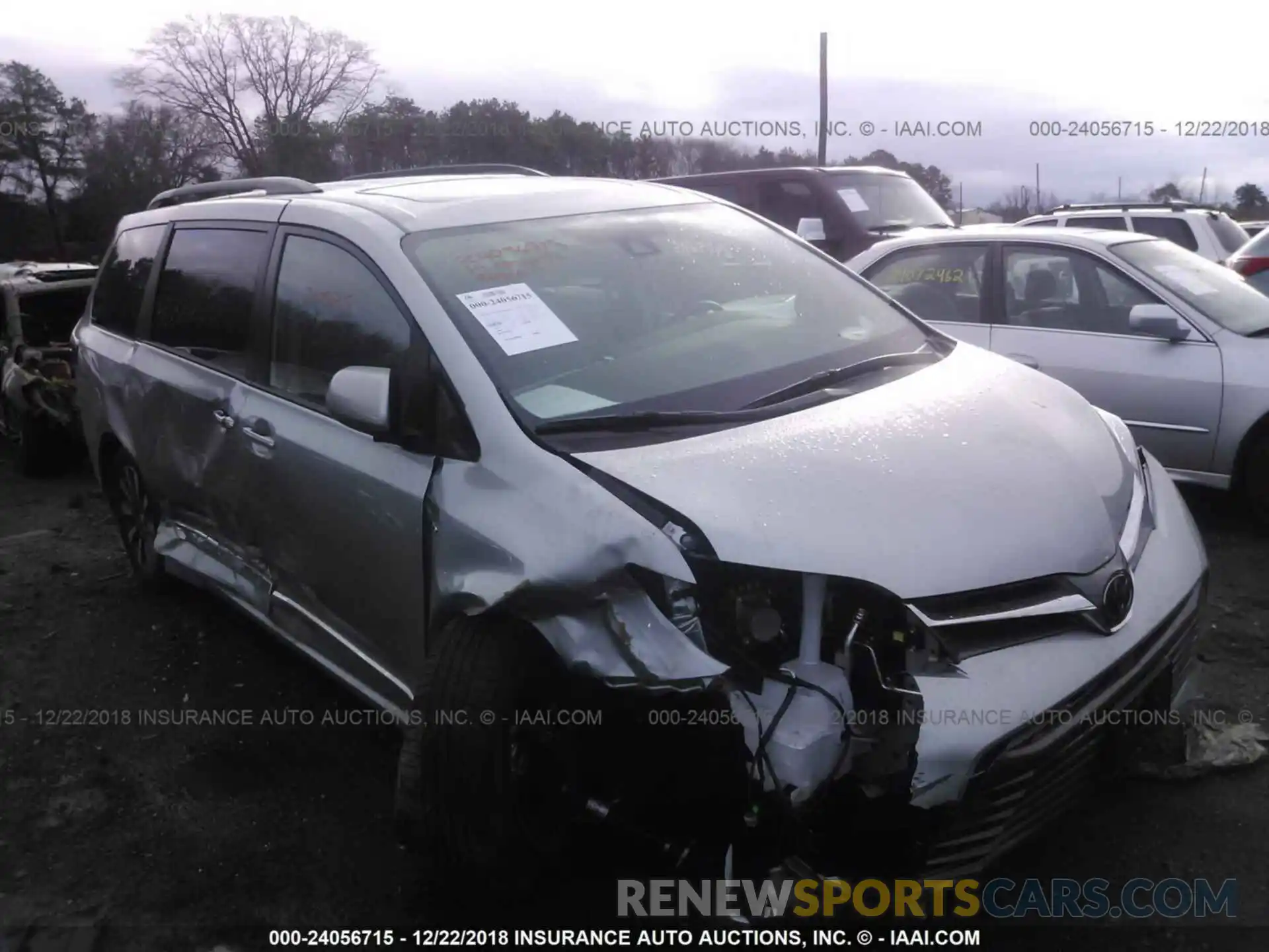 1 Photograph of a damaged car 5TDDZ3DC1KS210653 TOYOTA SIENNA 2019