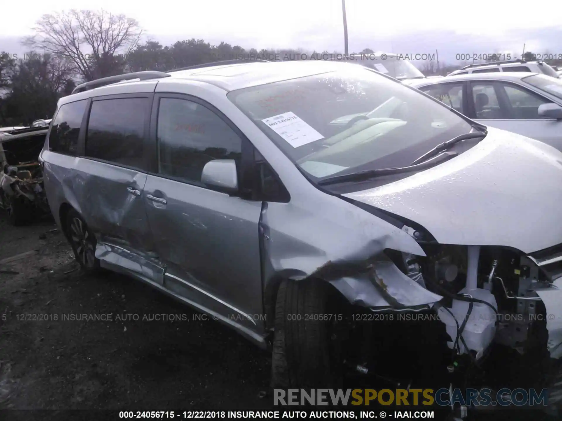 6 Photograph of a damaged car 5TDDZ3DC1KS210653 TOYOTA SIENNA 2019