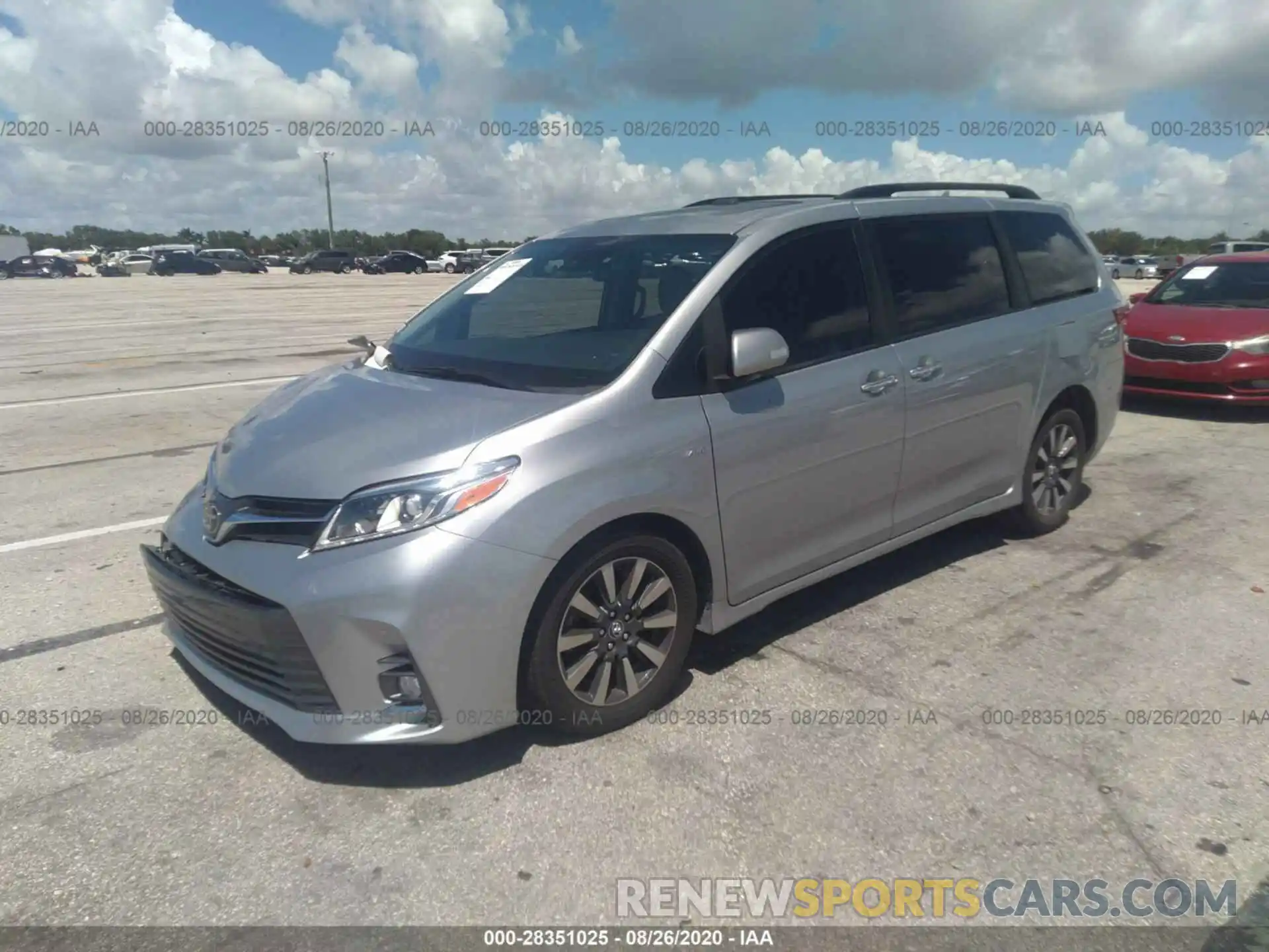 2 Photograph of a damaged car 5TDDZ3DC1KS212984 TOYOTA SIENNA 2019