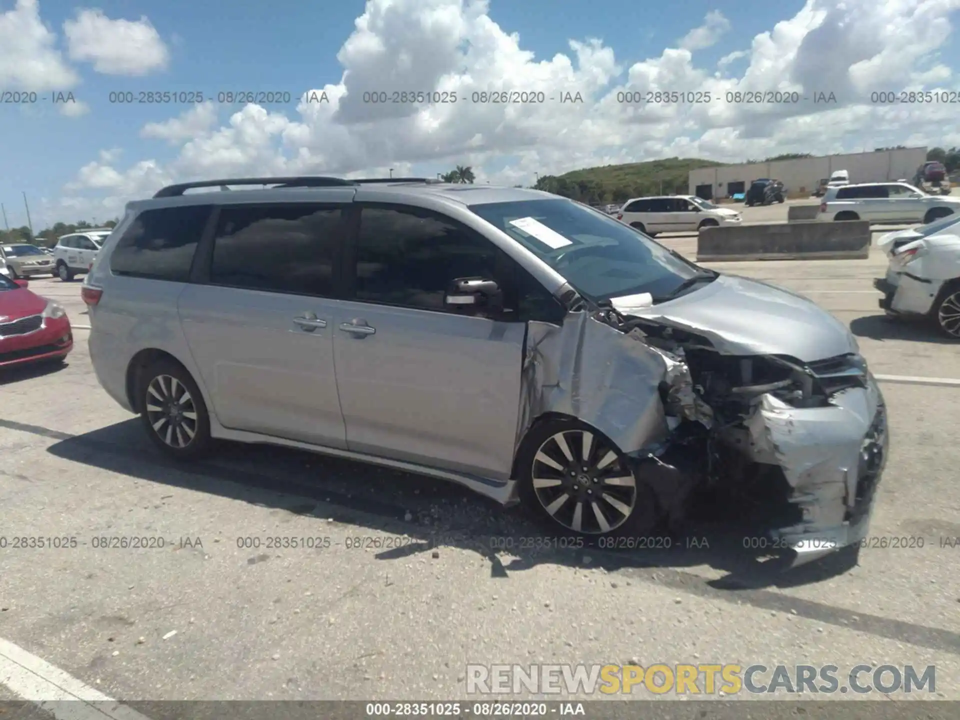 6 Photograph of a damaged car 5TDDZ3DC1KS212984 TOYOTA SIENNA 2019