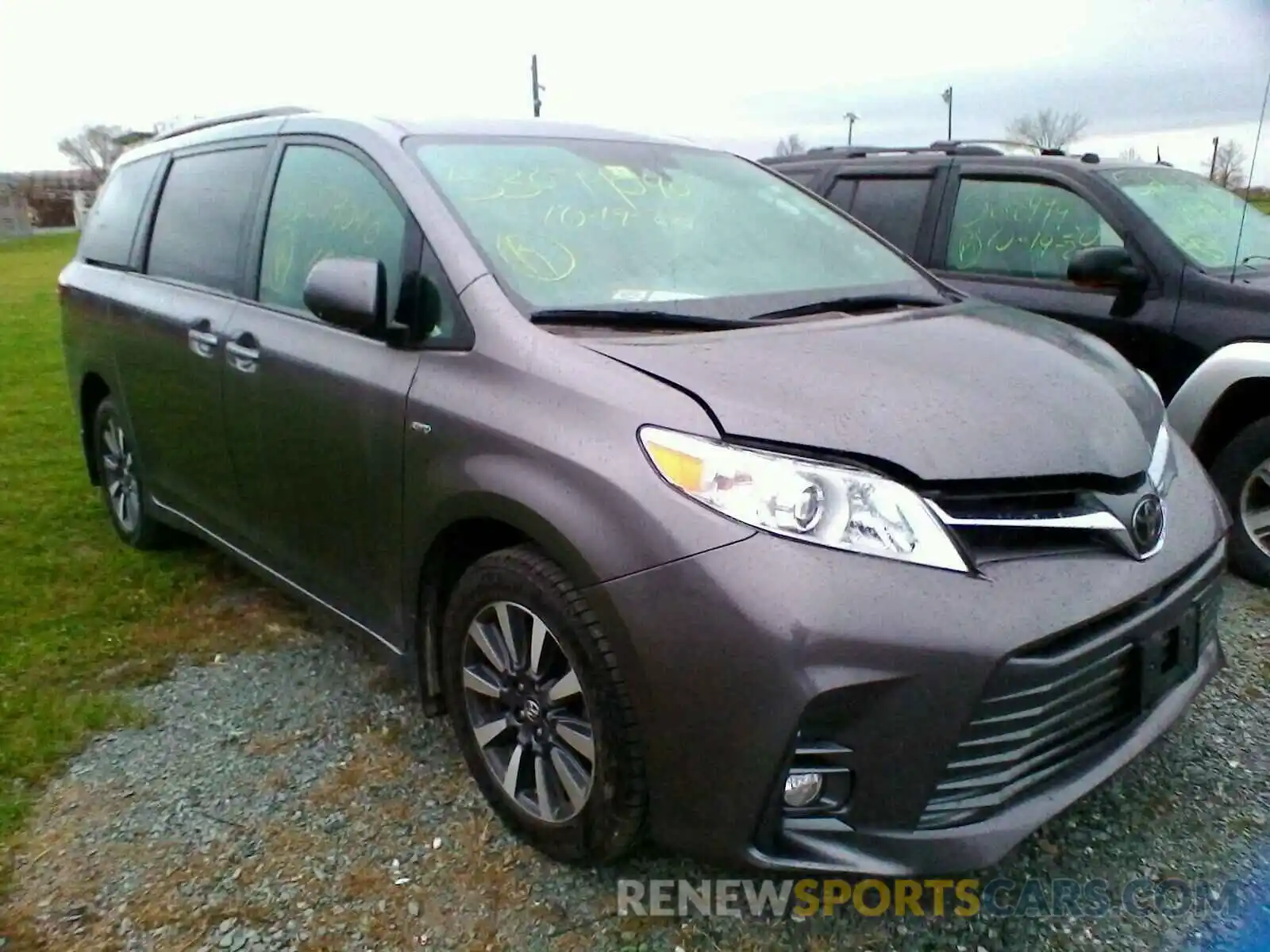 1 Photograph of a damaged car 5TDDZ3DC1KS213150 TOYOTA SIENNA 2019