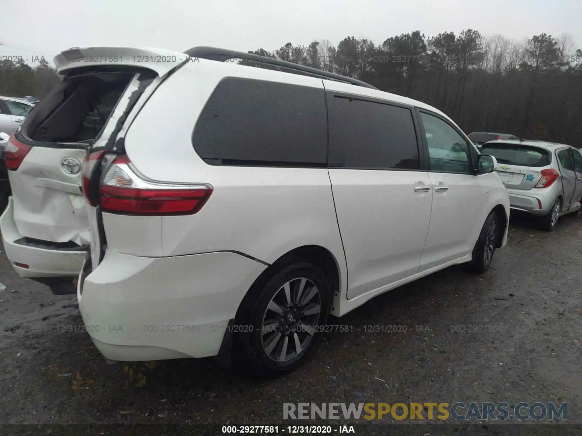 4 Фотография поврежденного автомобиля 5TDDZ3DC1KS215528 TOYOTA SIENNA 2019