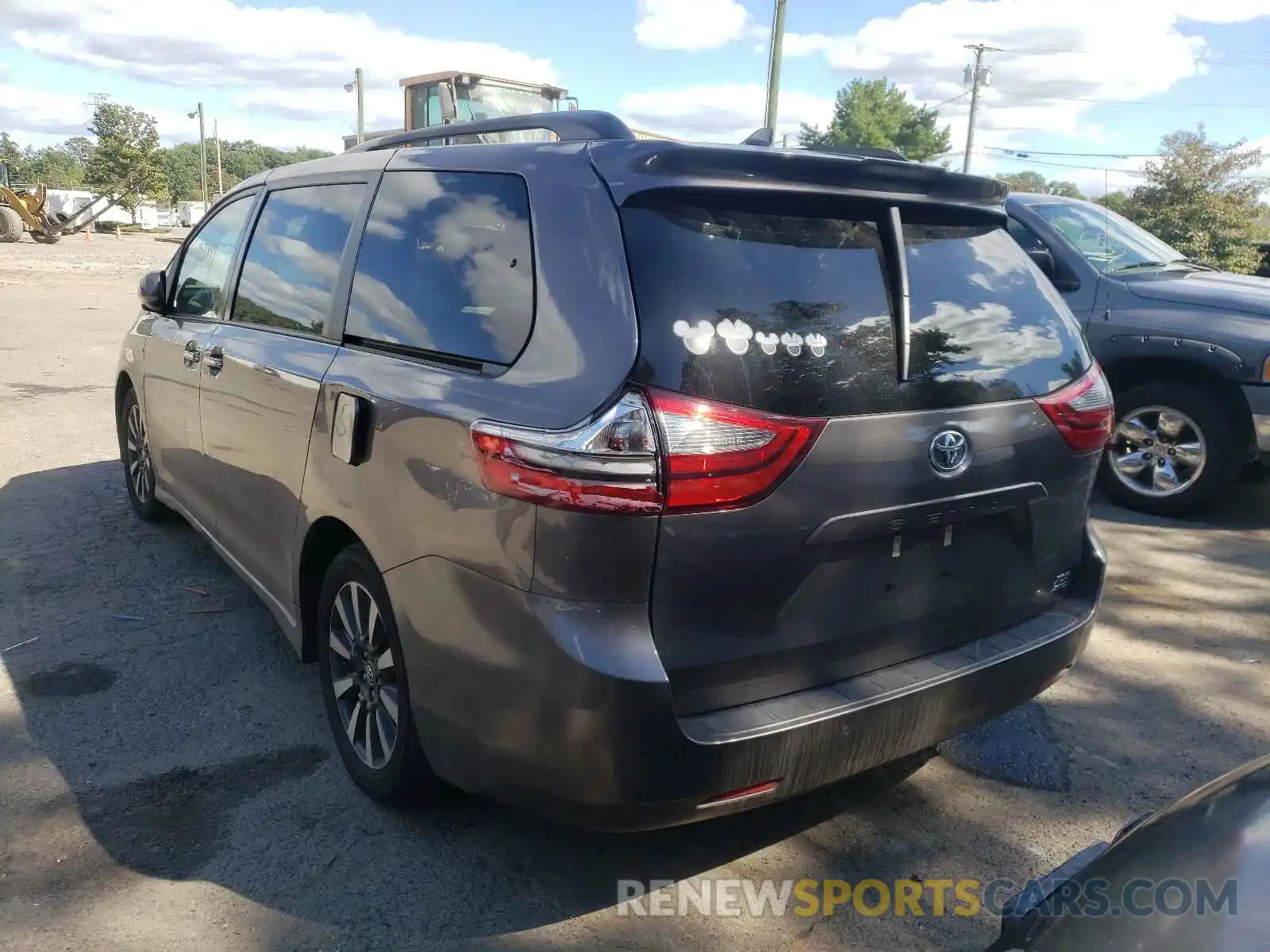 3 Фотография поврежденного автомобиля 5TDDZ3DC1KS216954 TOYOTA SIENNA 2019