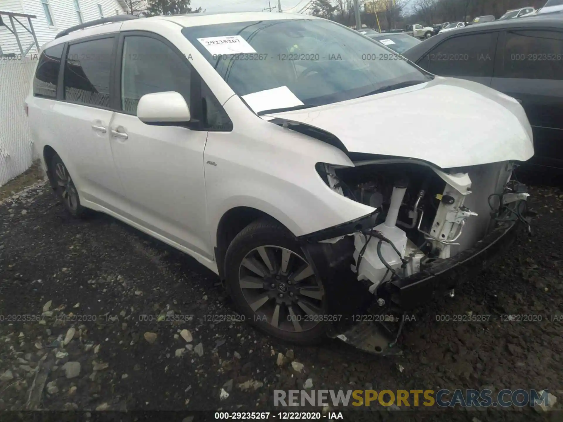 1 Photograph of a damaged car 5TDDZ3DC1KS226027 TOYOTA SIENNA 2019