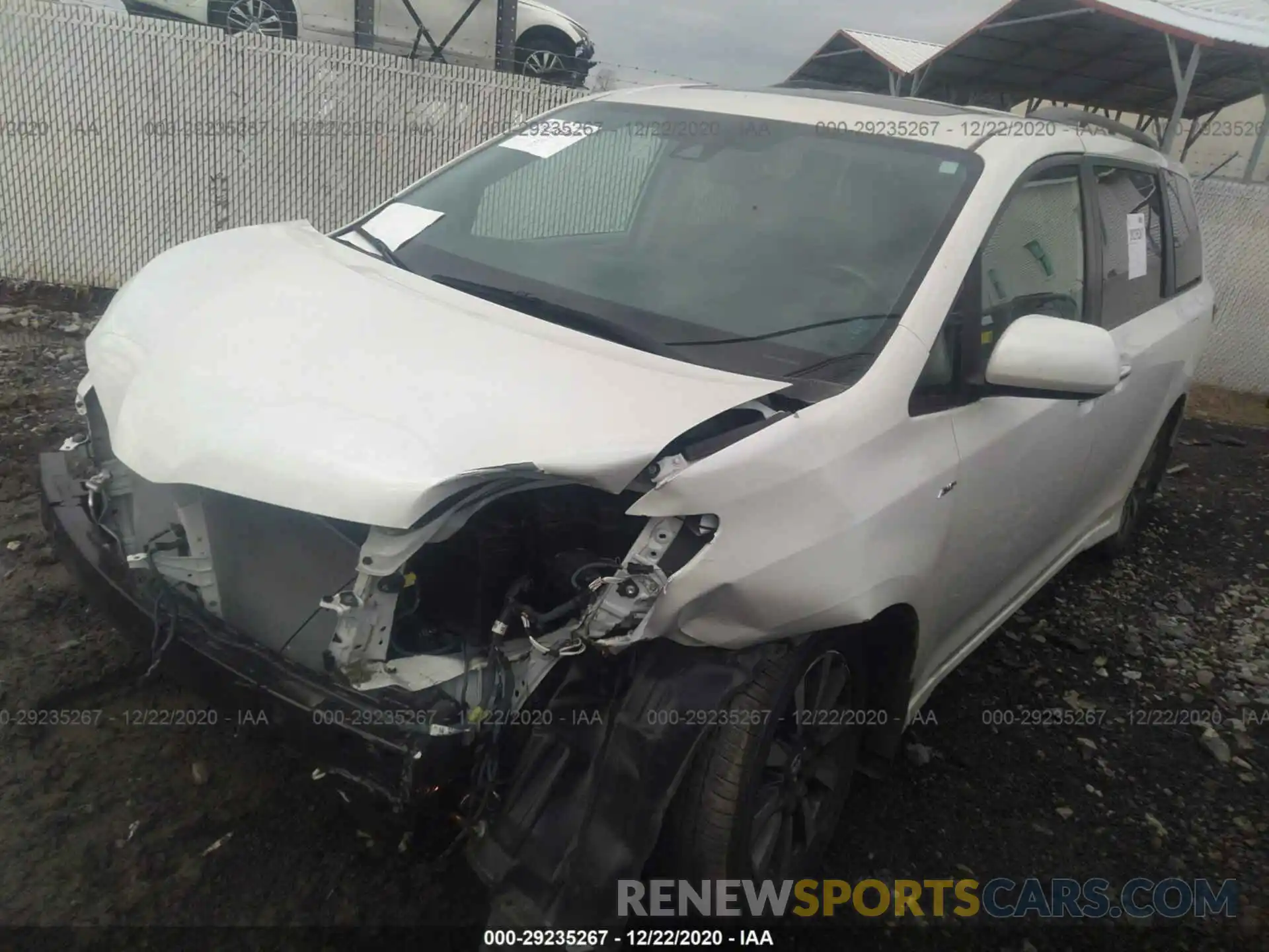 2 Photograph of a damaged car 5TDDZ3DC1KS226027 TOYOTA SIENNA 2019