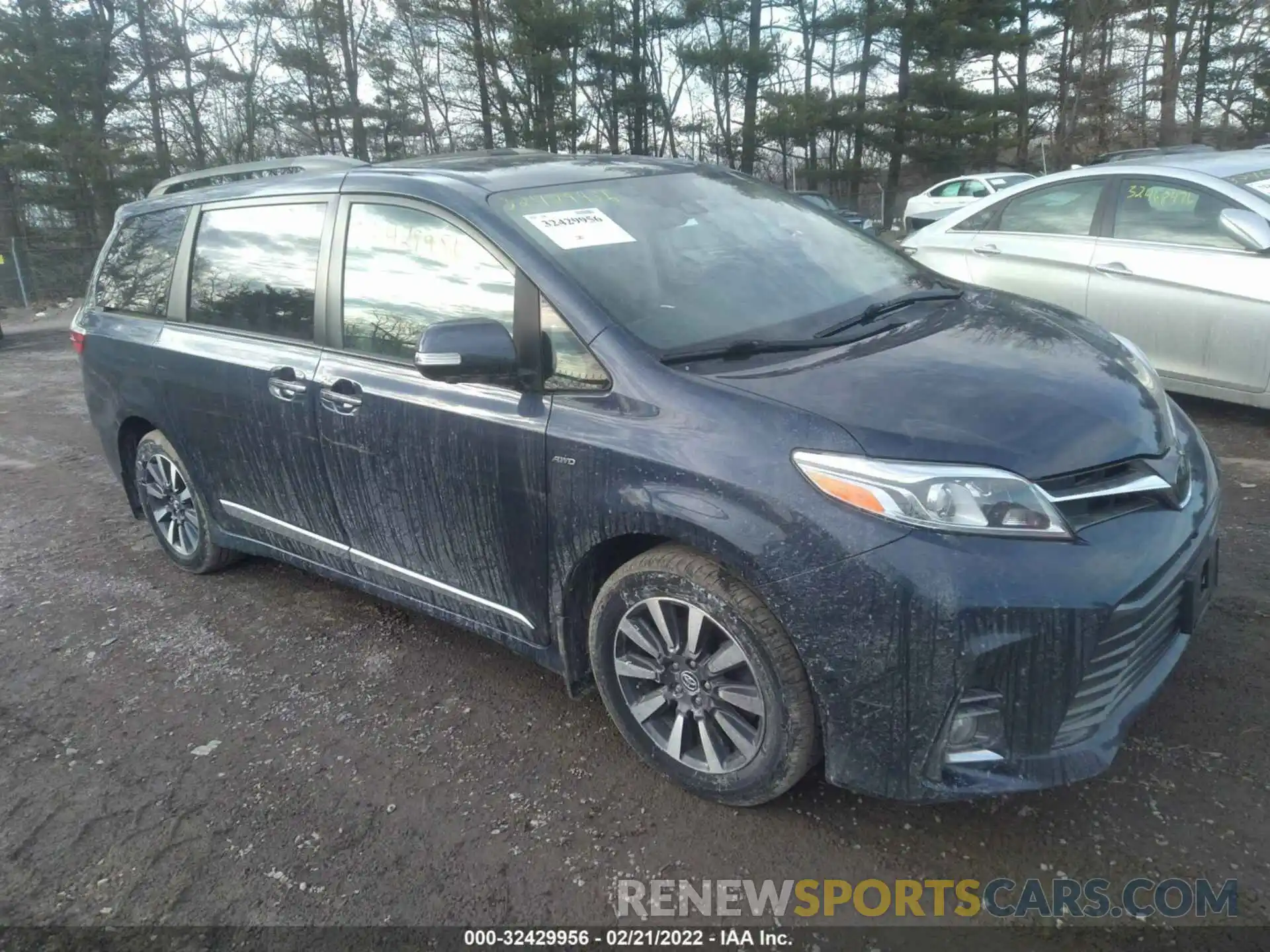 1 Photograph of a damaged car 5TDDZ3DC1KS227162 TOYOTA SIENNA 2019