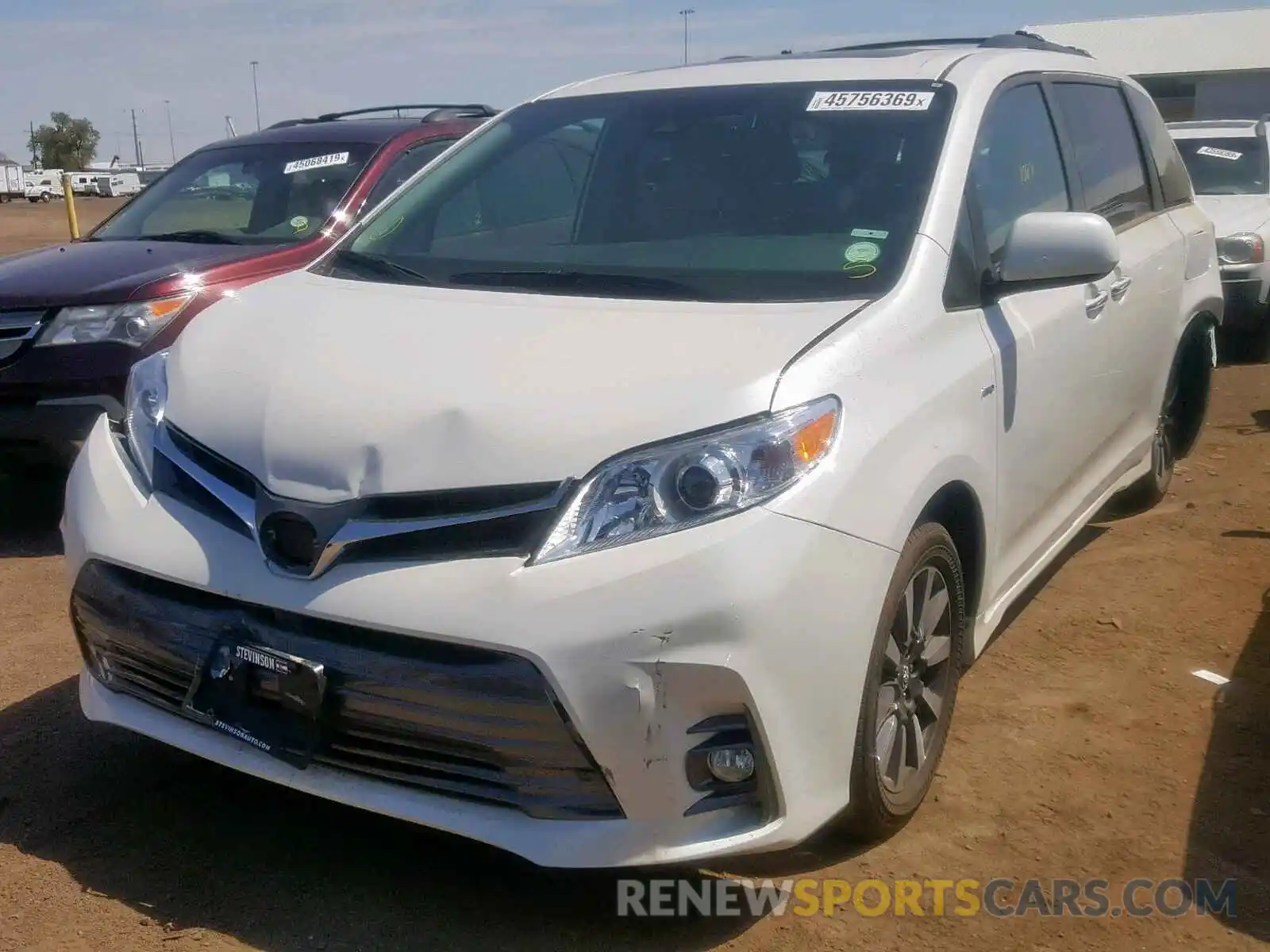 2 Photograph of a damaged car 5TDDZ3DC1KS227548 TOYOTA SIENNA 2019