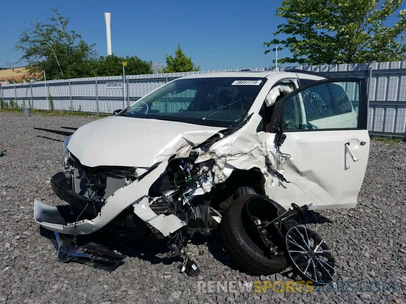 2 Photograph of a damaged car 5TDDZ3DC2KS222469 TOYOTA SIENNA 2019