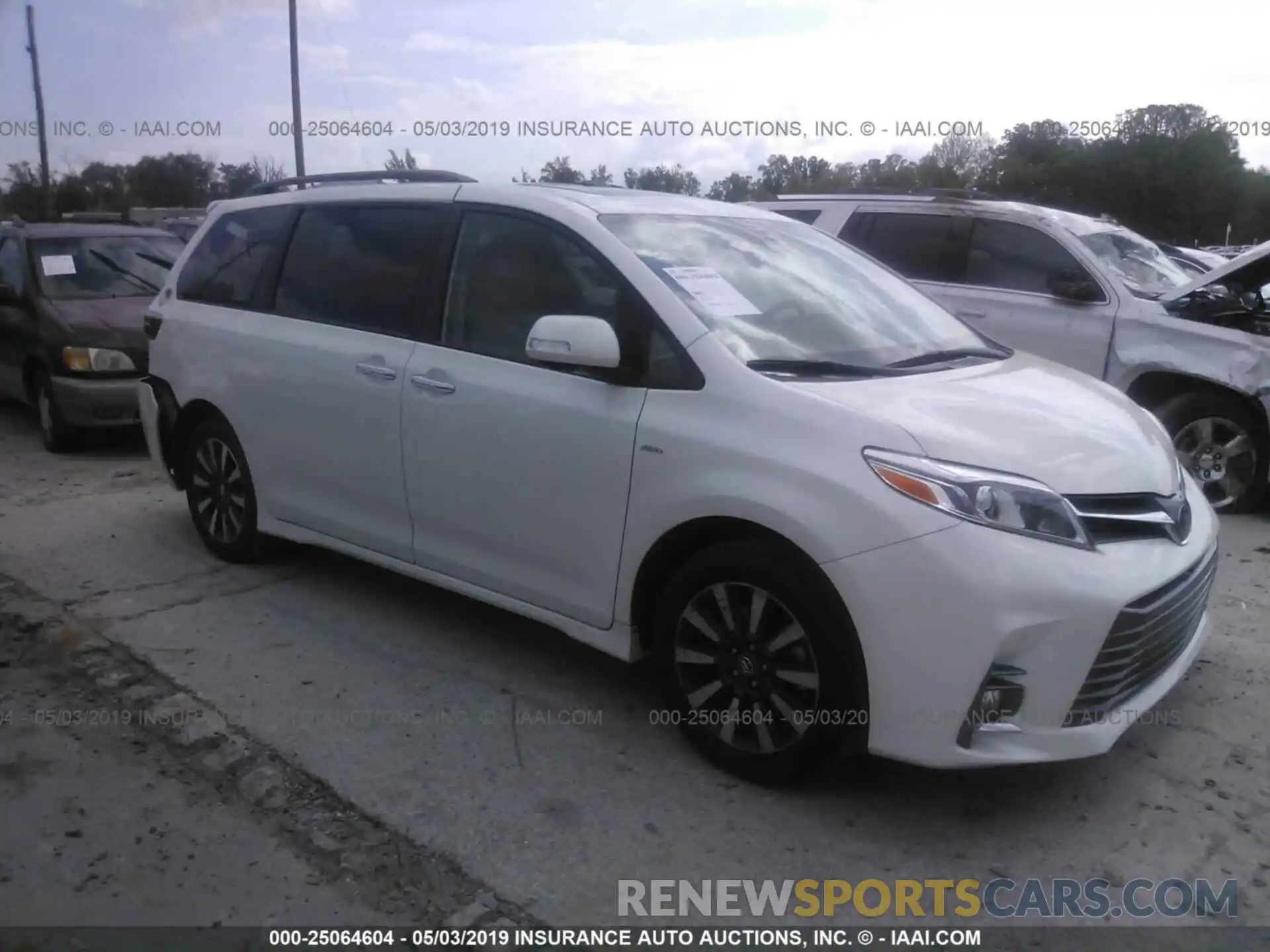 1 Photograph of a damaged car 5TDDZ3DC2KS224397 TOYOTA SIENNA 2019