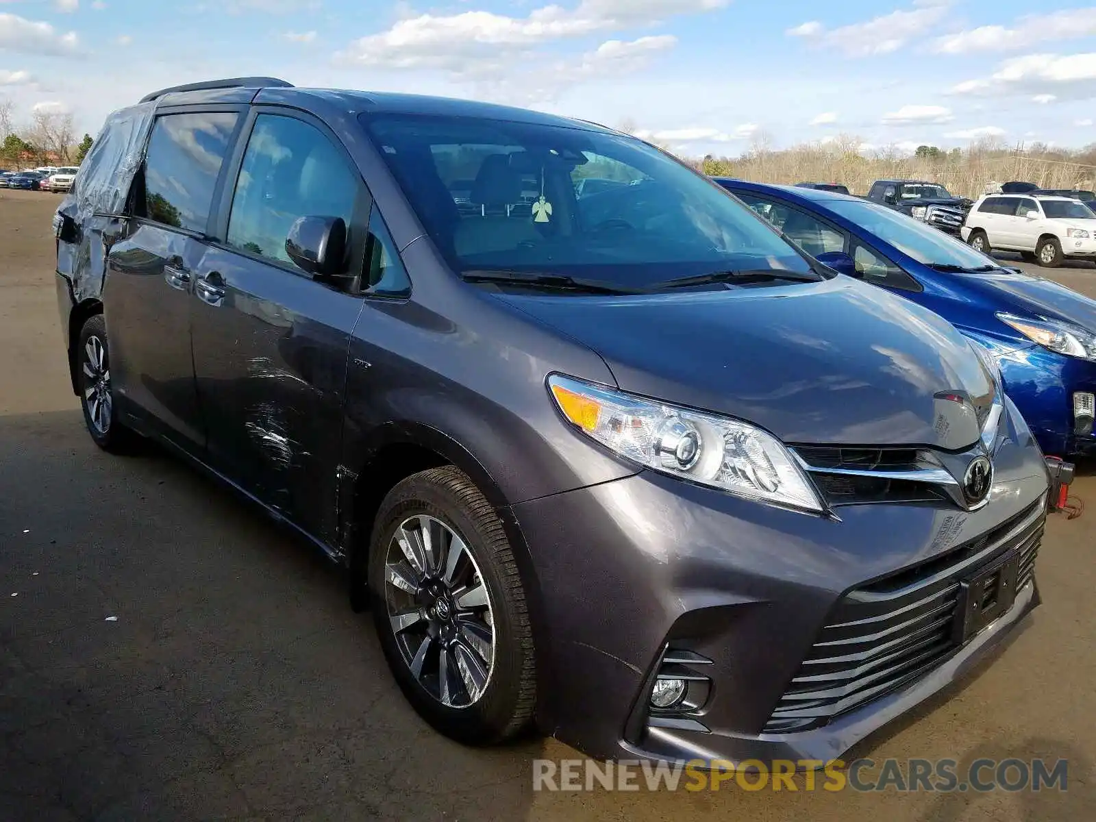 1 Photograph of a damaged car 5TDDZ3DC2KS226442 TOYOTA SIENNA 2019