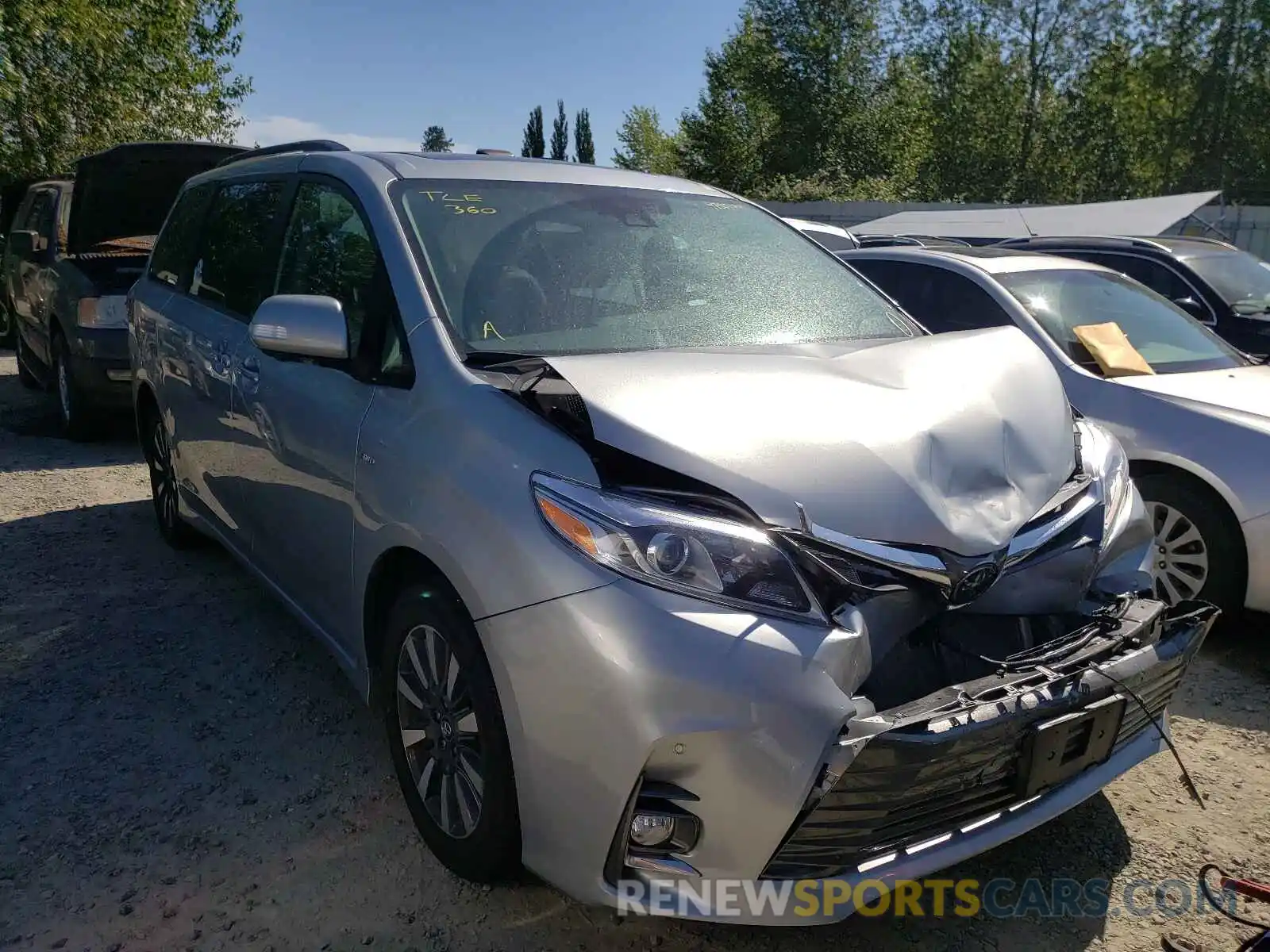 1 Photograph of a damaged car 5TDDZ3DC2KS227994 TOYOTA SIENNA 2019