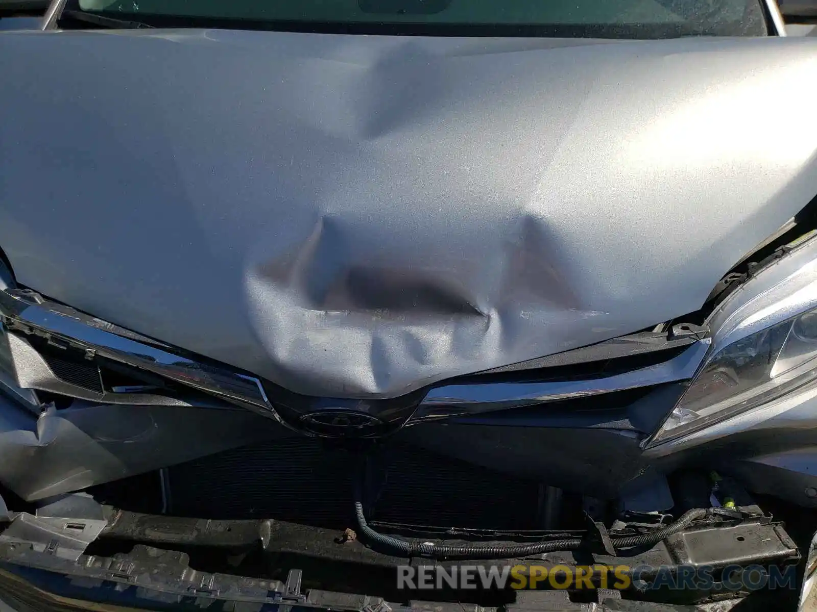 7 Photograph of a damaged car 5TDDZ3DC2KS227994 TOYOTA SIENNA 2019