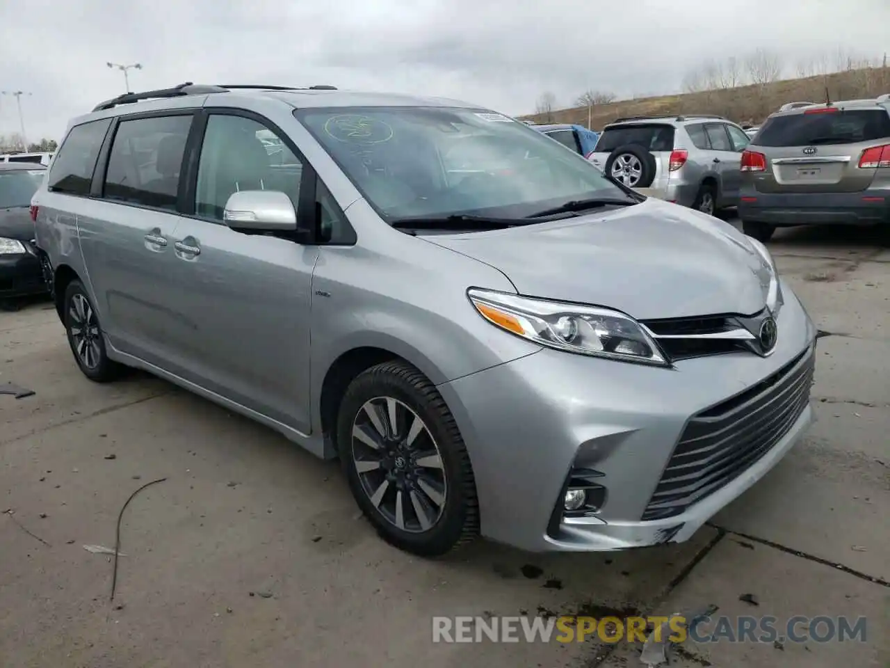 1 Photograph of a damaged car 5TDDZ3DC4KS211053 TOYOTA SIENNA 2019