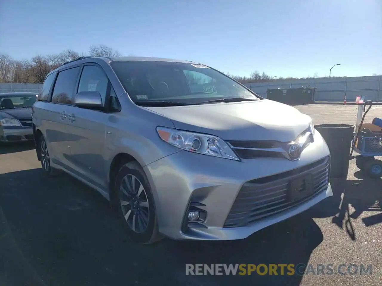 1 Photograph of a damaged car 5TDDZ3DC4KS216351 TOYOTA SIENNA 2019