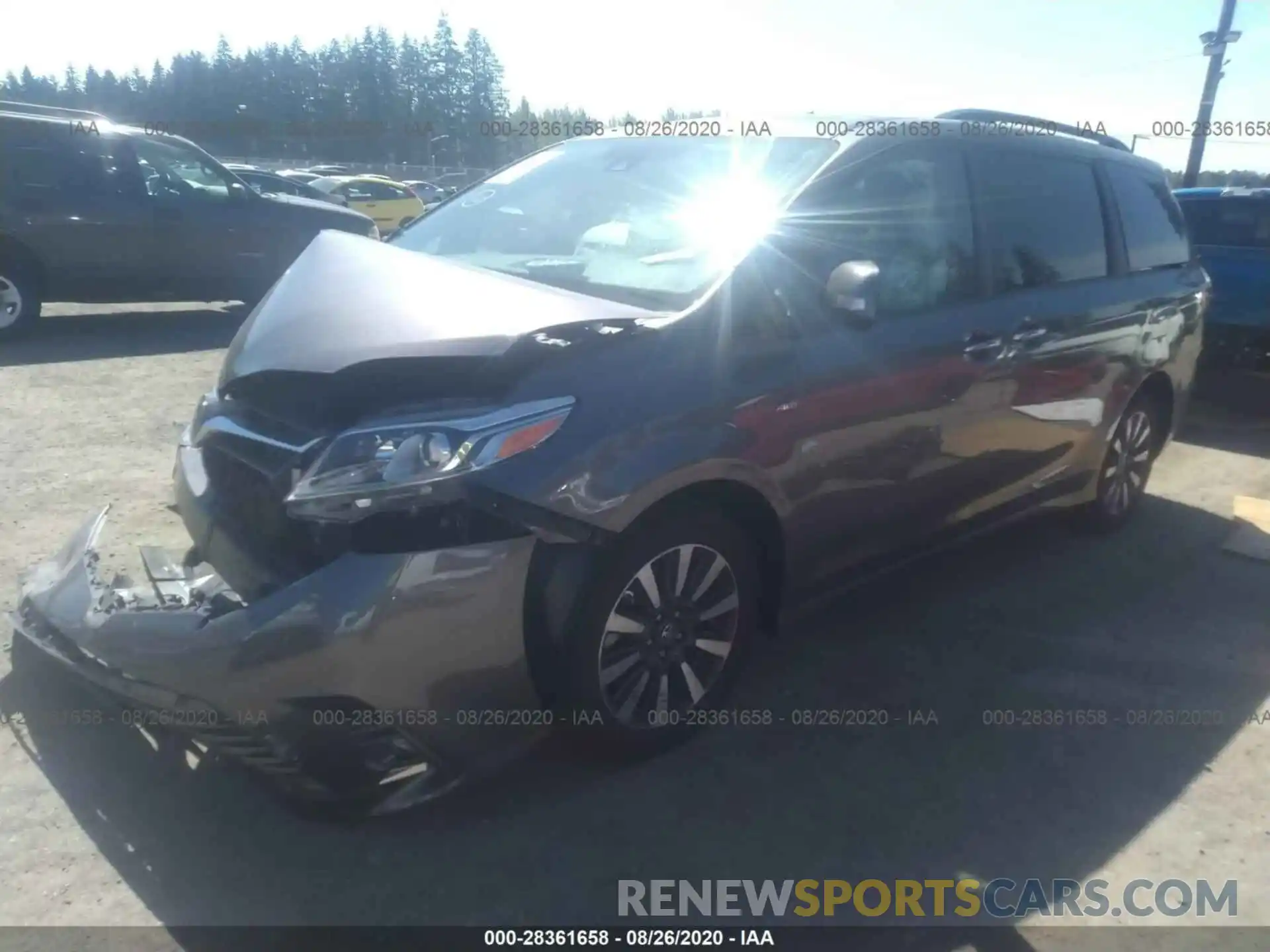 2 Photograph of a damaged car 5TDDZ3DC4KS216902 TOYOTA SIENNA 2019