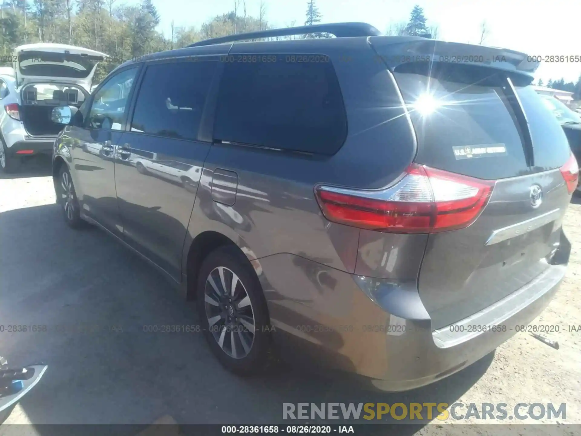 3 Photograph of a damaged car 5TDDZ3DC4KS216902 TOYOTA SIENNA 2019