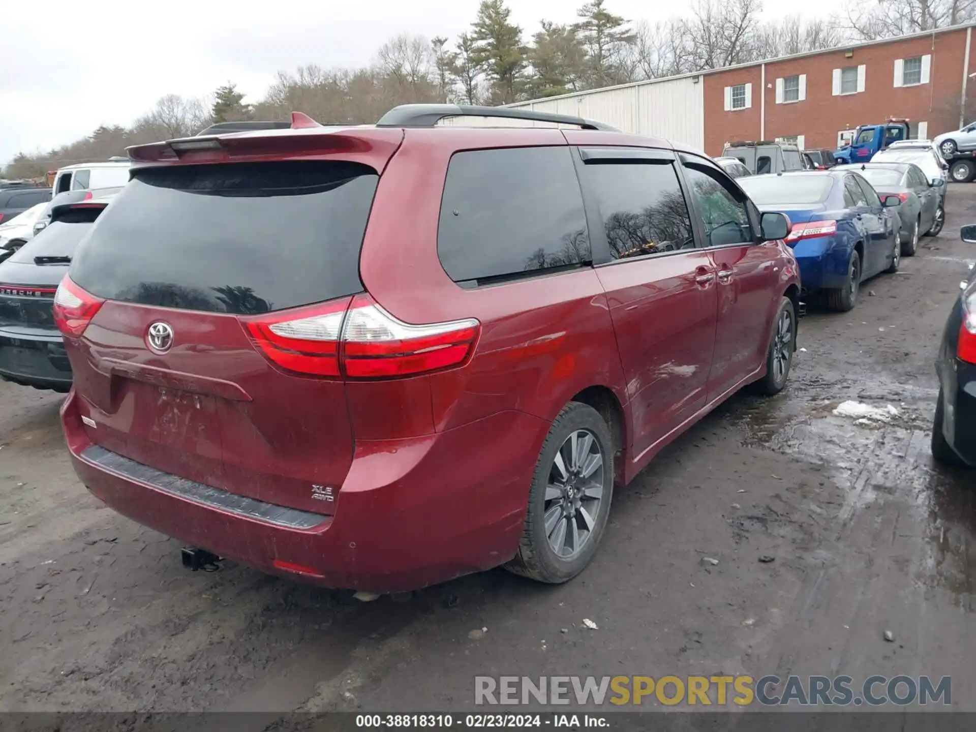 4 Фотография поврежденного автомобиля 5TDDZ3DC4KS220562 TOYOTA SIENNA 2019