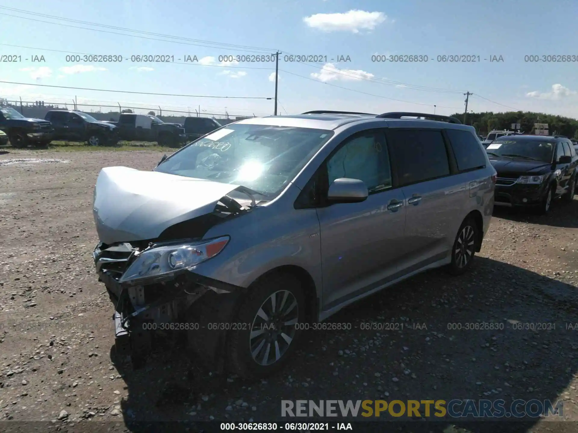 2 Фотография поврежденного автомобиля 5TDDZ3DC5KS218545 TOYOTA SIENNA 2019