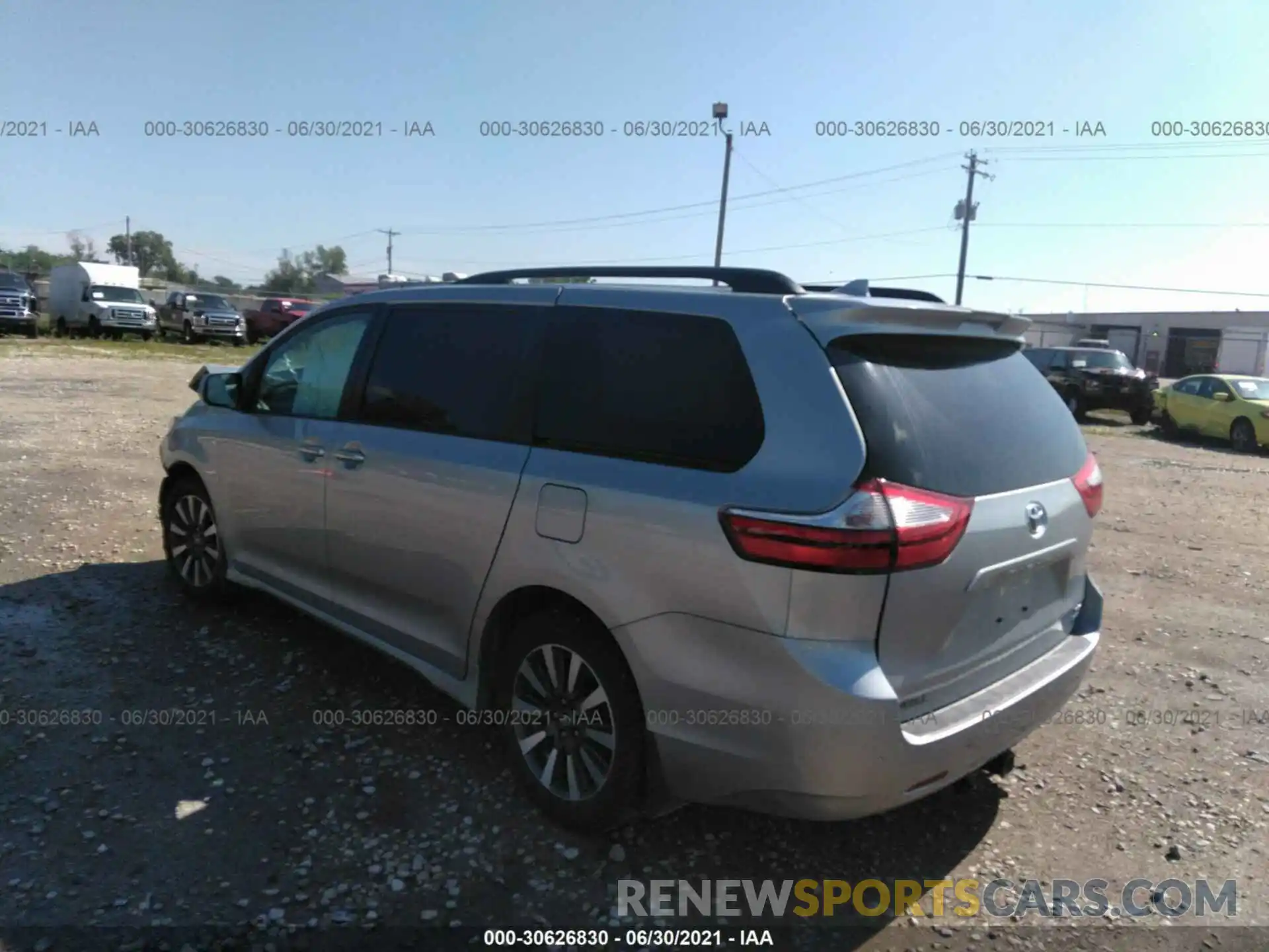 3 Фотография поврежденного автомобиля 5TDDZ3DC5KS218545 TOYOTA SIENNA 2019