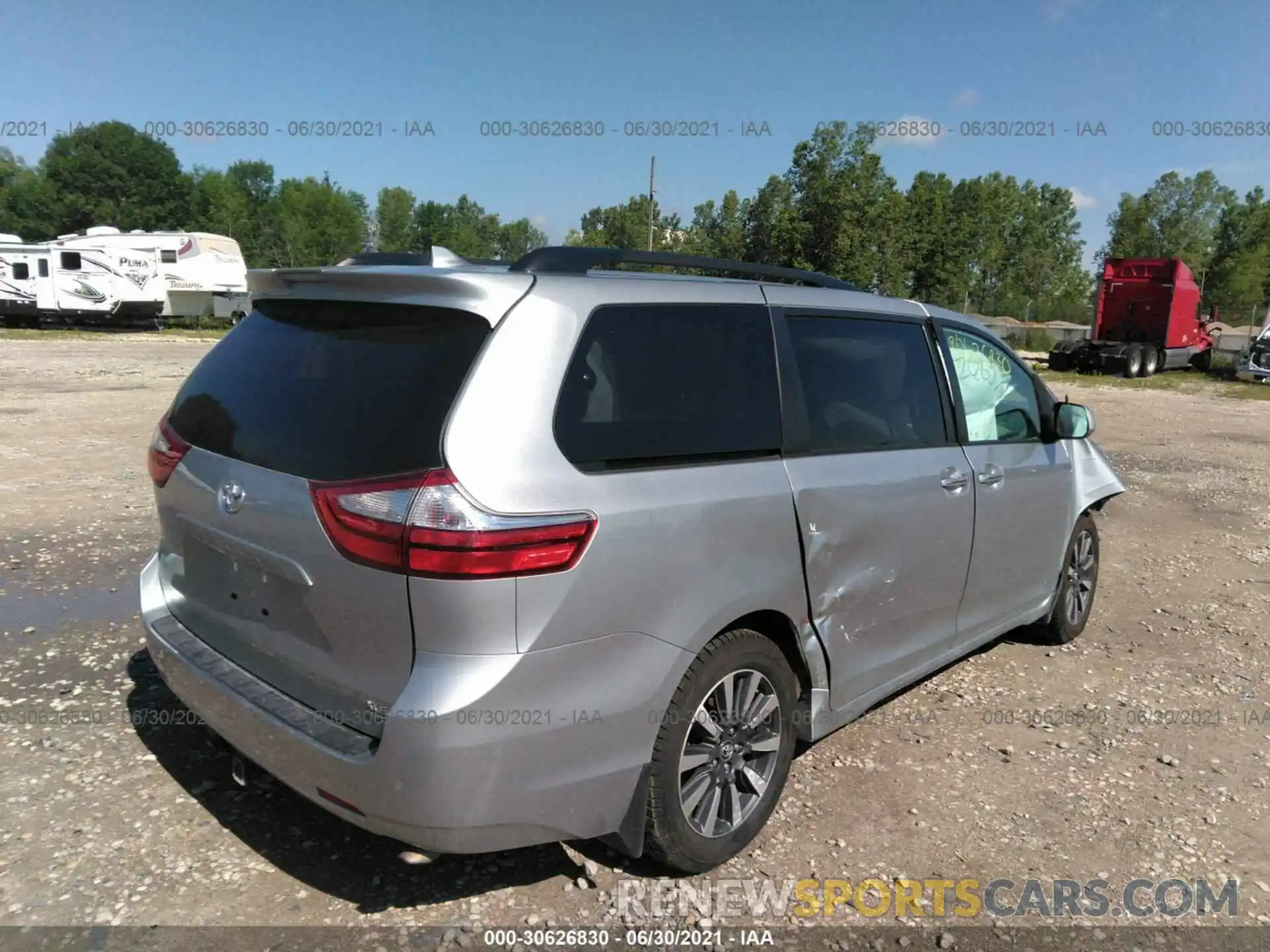 4 Фотография поврежденного автомобиля 5TDDZ3DC5KS218545 TOYOTA SIENNA 2019