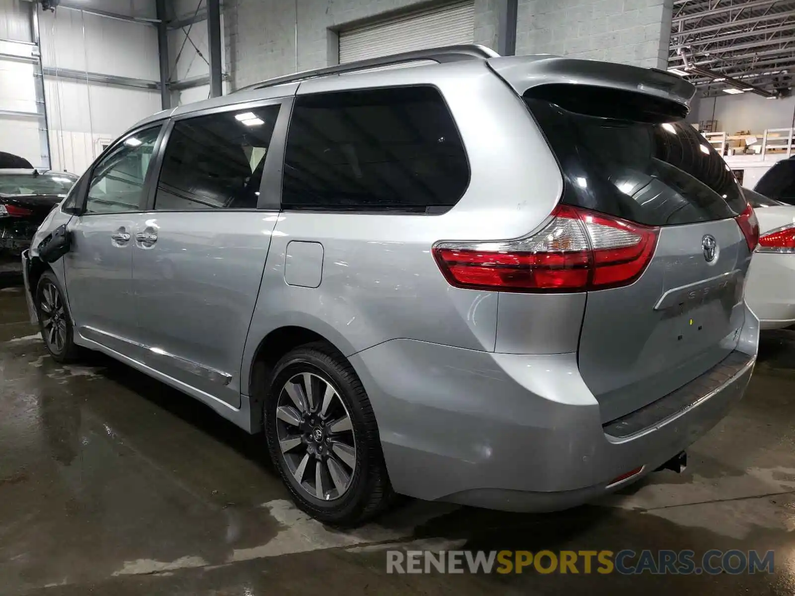 3 Фотография поврежденного автомобиля 5TDDZ3DC5KS219856 TOYOTA SIENNA 2019