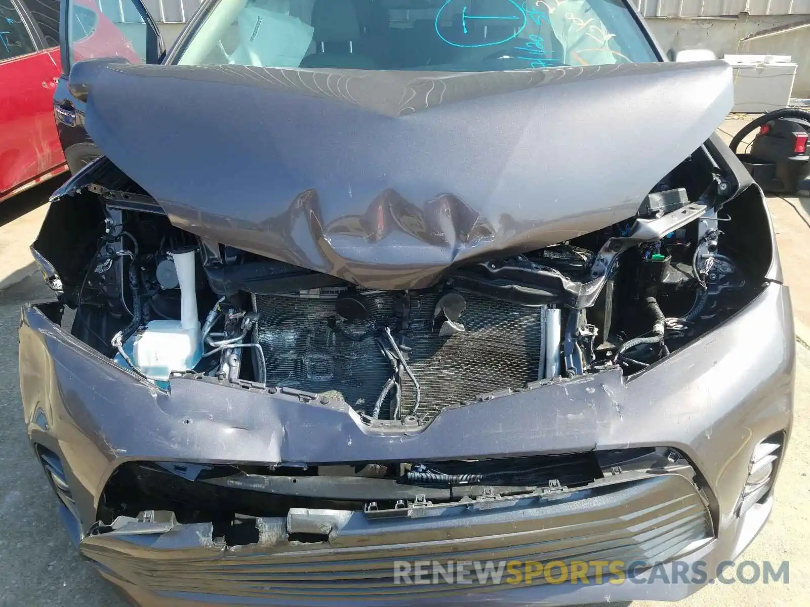 7 Photograph of a damaged car 5TDDZ3DC5KS222210 TOYOTA SIENNA 2019