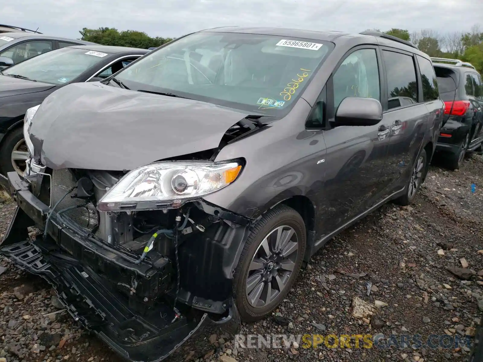 2 Photograph of a damaged car 5TDDZ3DC5KS222661 TOYOTA SIENNA 2019