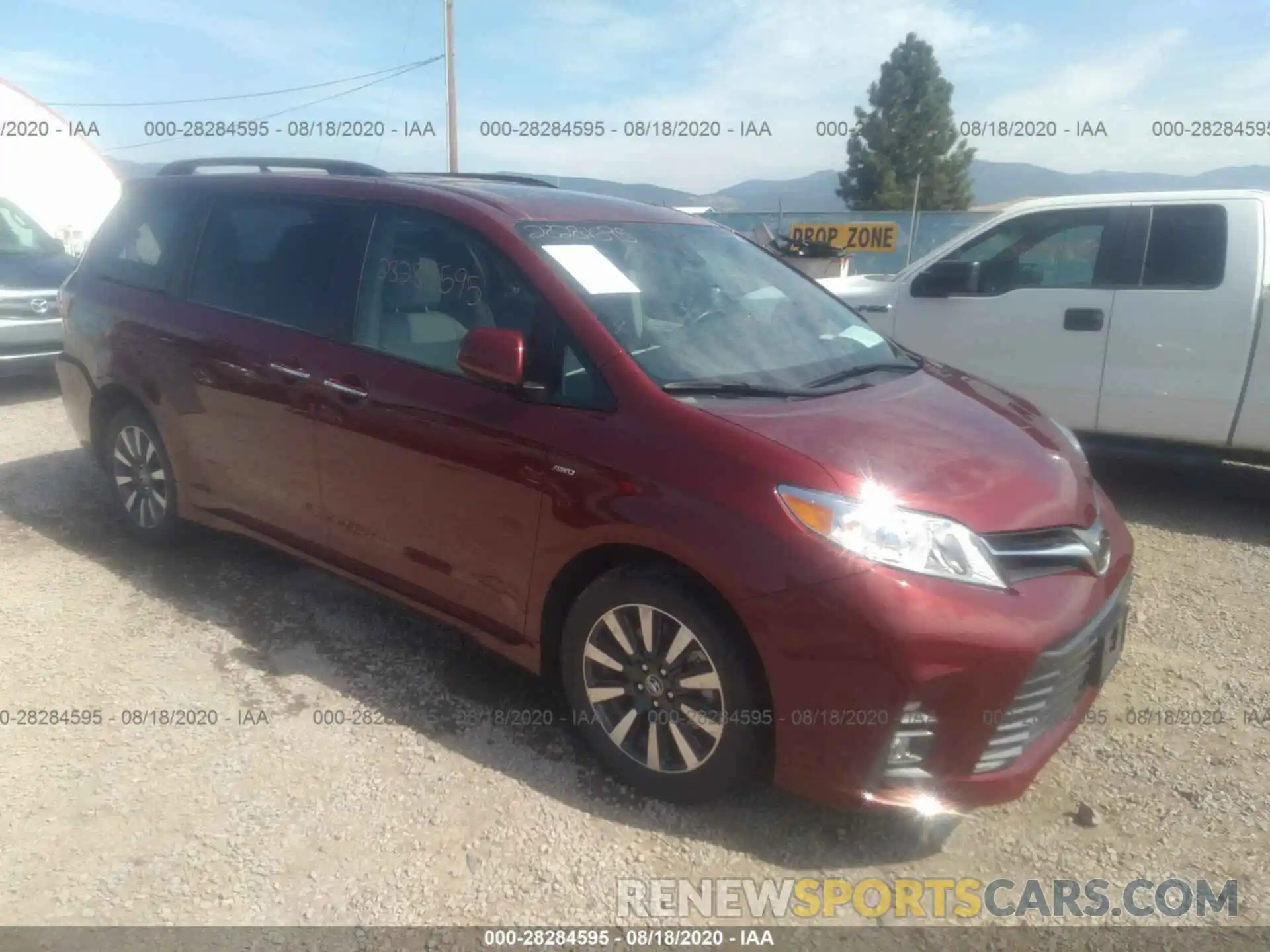 1 Photograph of a damaged car 5TDDZ3DC5KS223339 TOYOTA SIENNA 2019