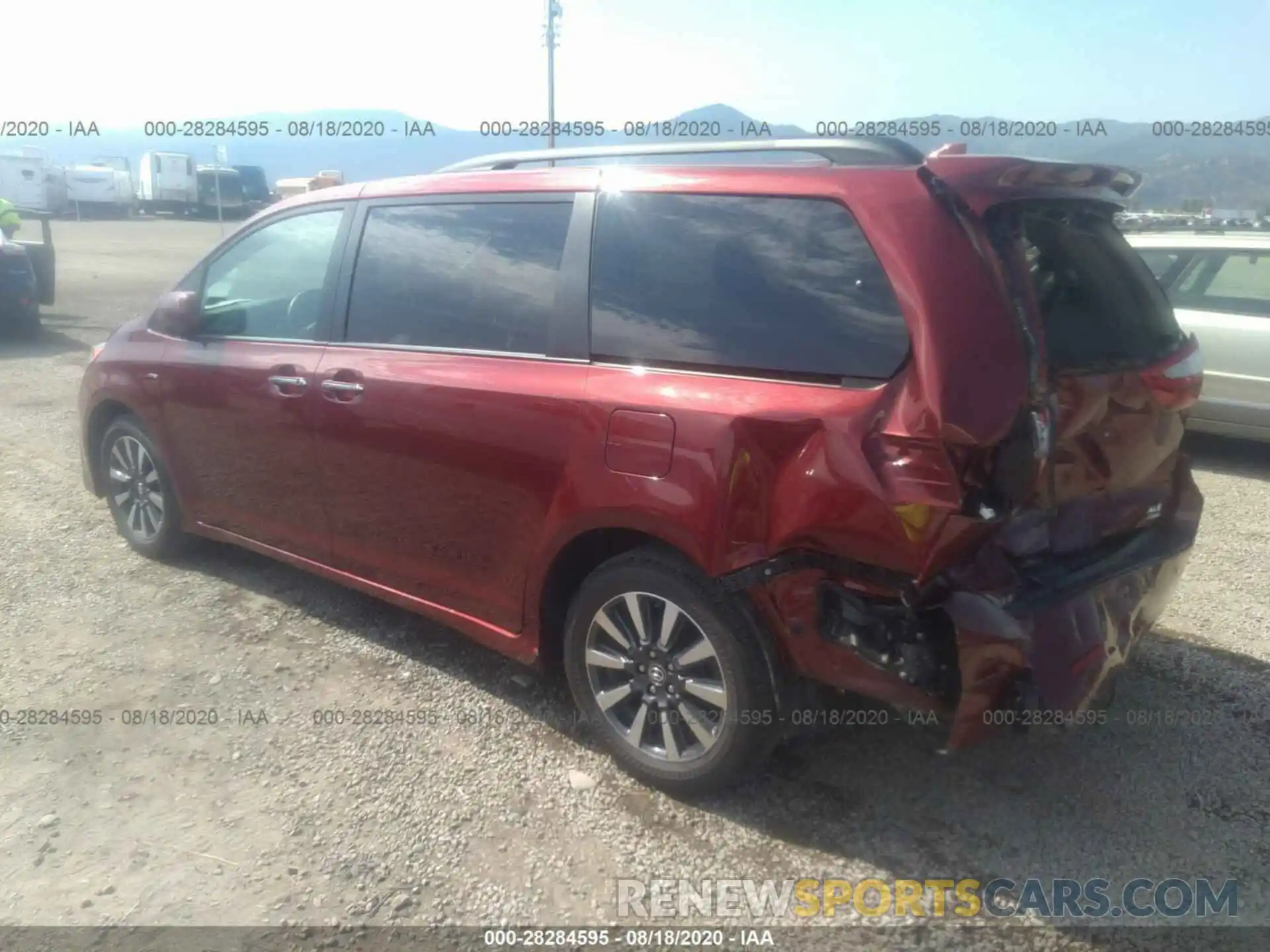 3 Photograph of a damaged car 5TDDZ3DC5KS223339 TOYOTA SIENNA 2019