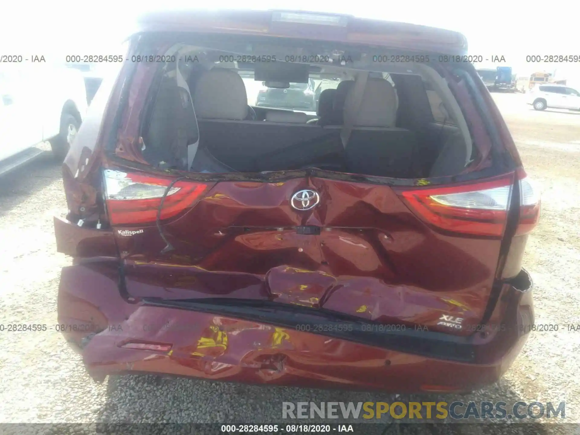 6 Photograph of a damaged car 5TDDZ3DC5KS223339 TOYOTA SIENNA 2019