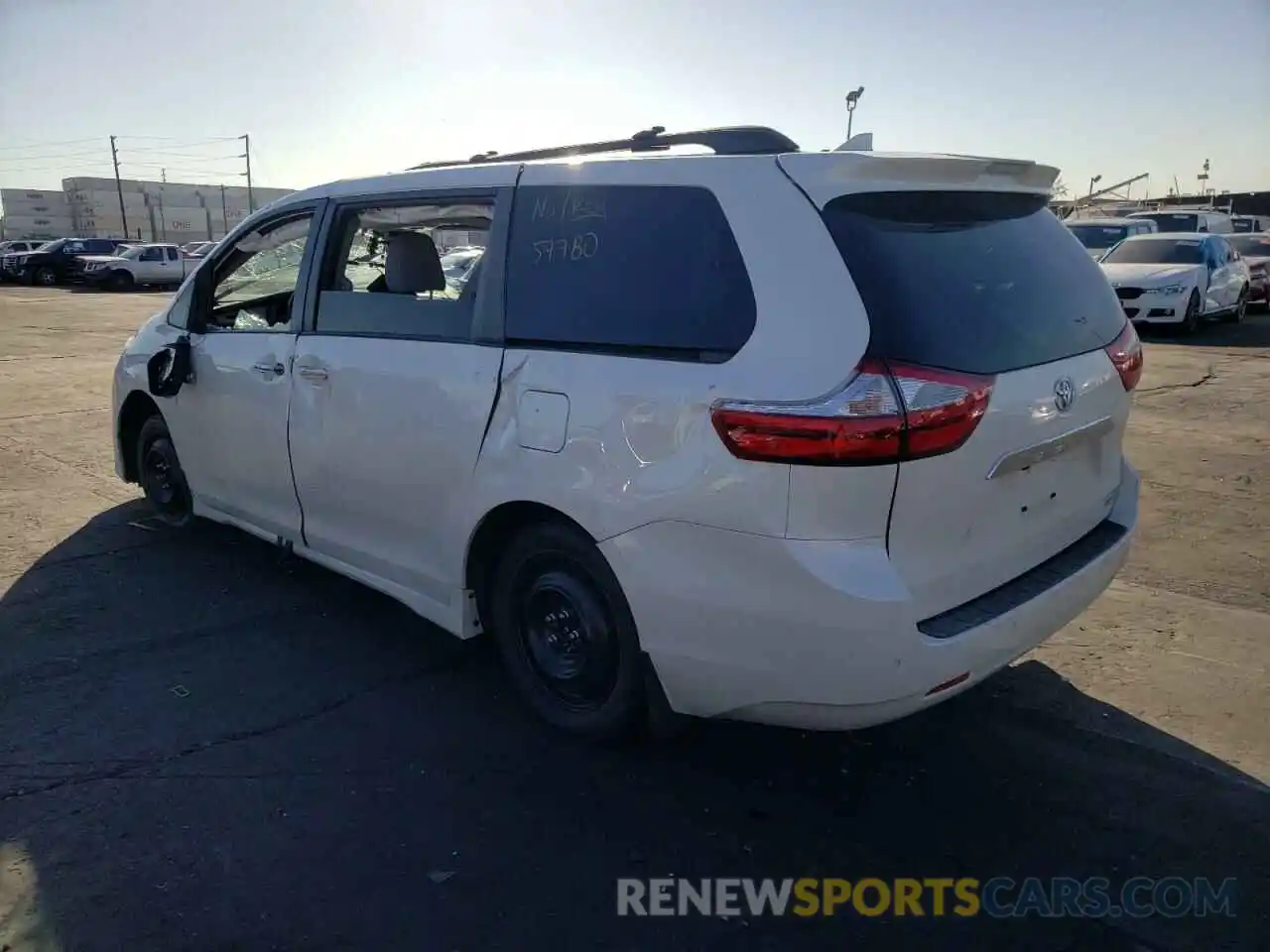 3 Фотография поврежденного автомобиля 5TDDZ3DC6KS209966 TOYOTA SIENNA 2019