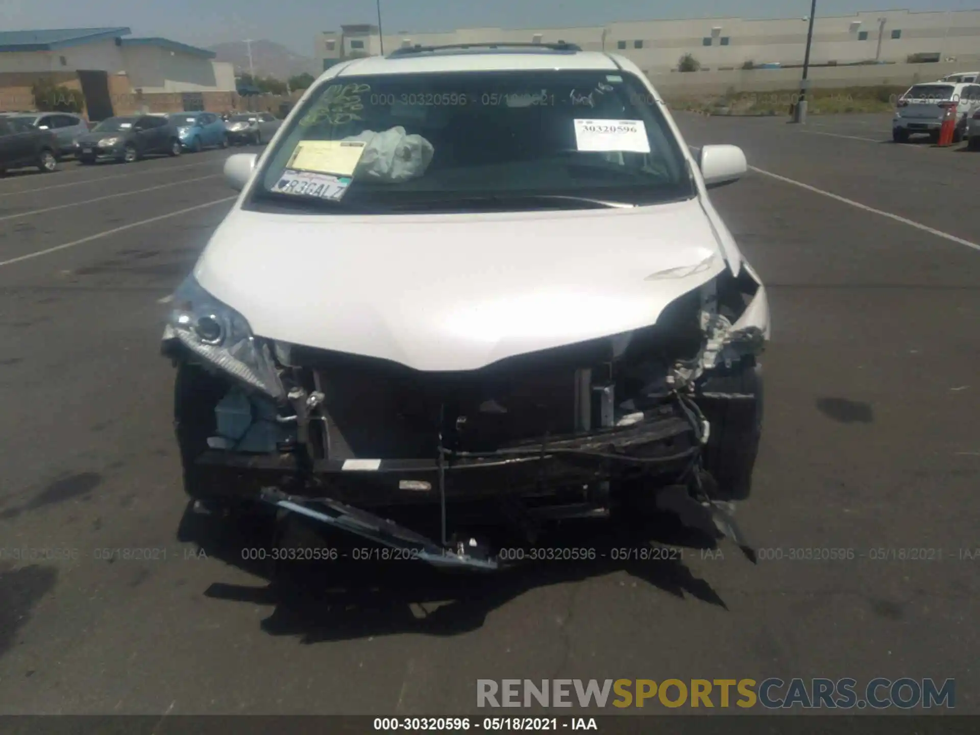 6 Photograph of a damaged car 5TDDZ3DC6KS211362 TOYOTA SIENNA 2019