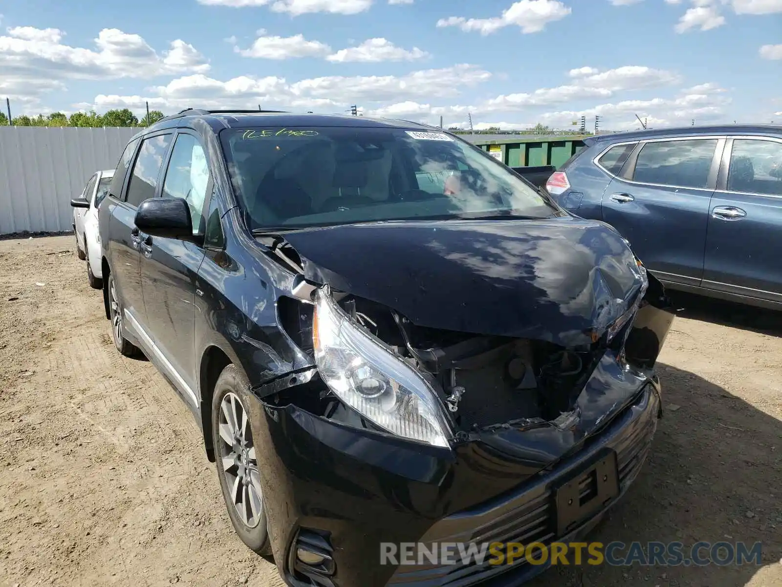 1 Photograph of a damaged car 5TDDZ3DC6KS212866 TOYOTA SIENNA 2019