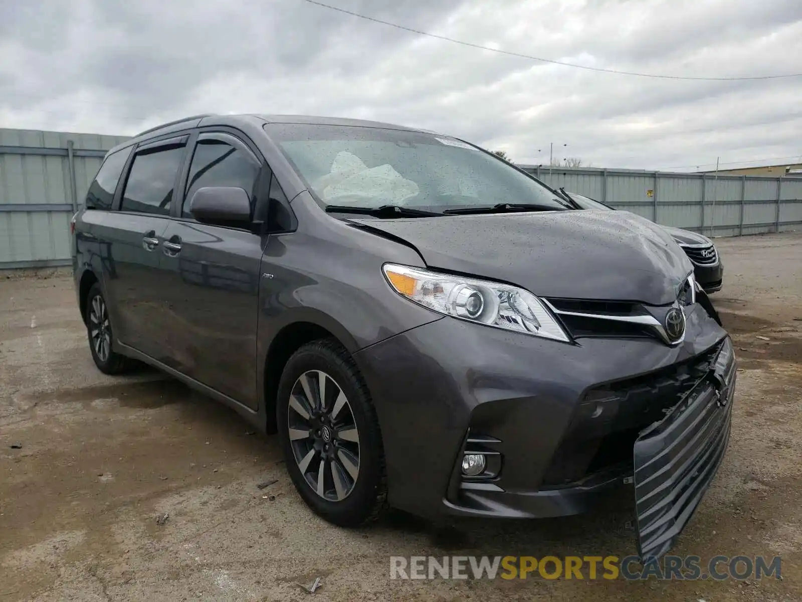 1 Photograph of a damaged car 5TDDZ3DC6KS214942 TOYOTA SIENNA 2019