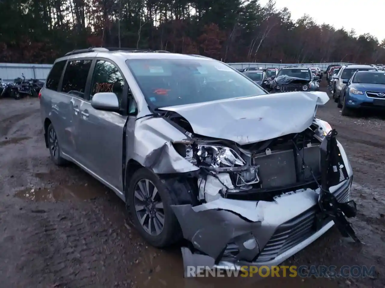 1 Photograph of a damaged car 5TDDZ3DC6KS218585 TOYOTA SIENNA 2019