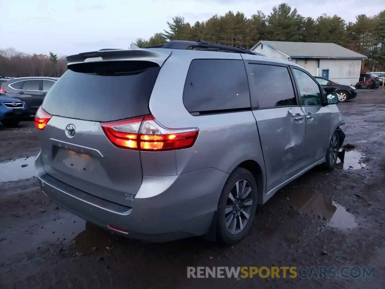 4 Фотография поврежденного автомобиля 5TDDZ3DC6KS218585 TOYOTA SIENNA 2019