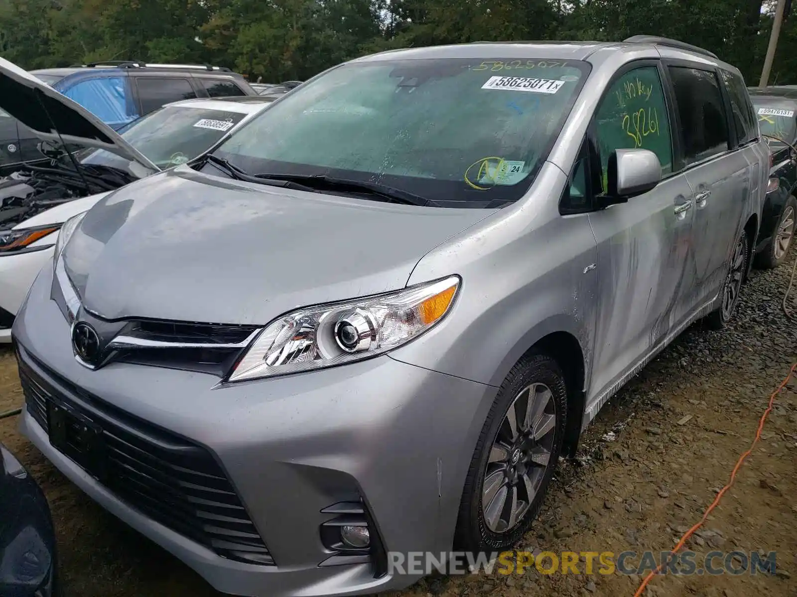 2 Photograph of a damaged car 5TDDZ3DC6KS221678 TOYOTA SIENNA 2019