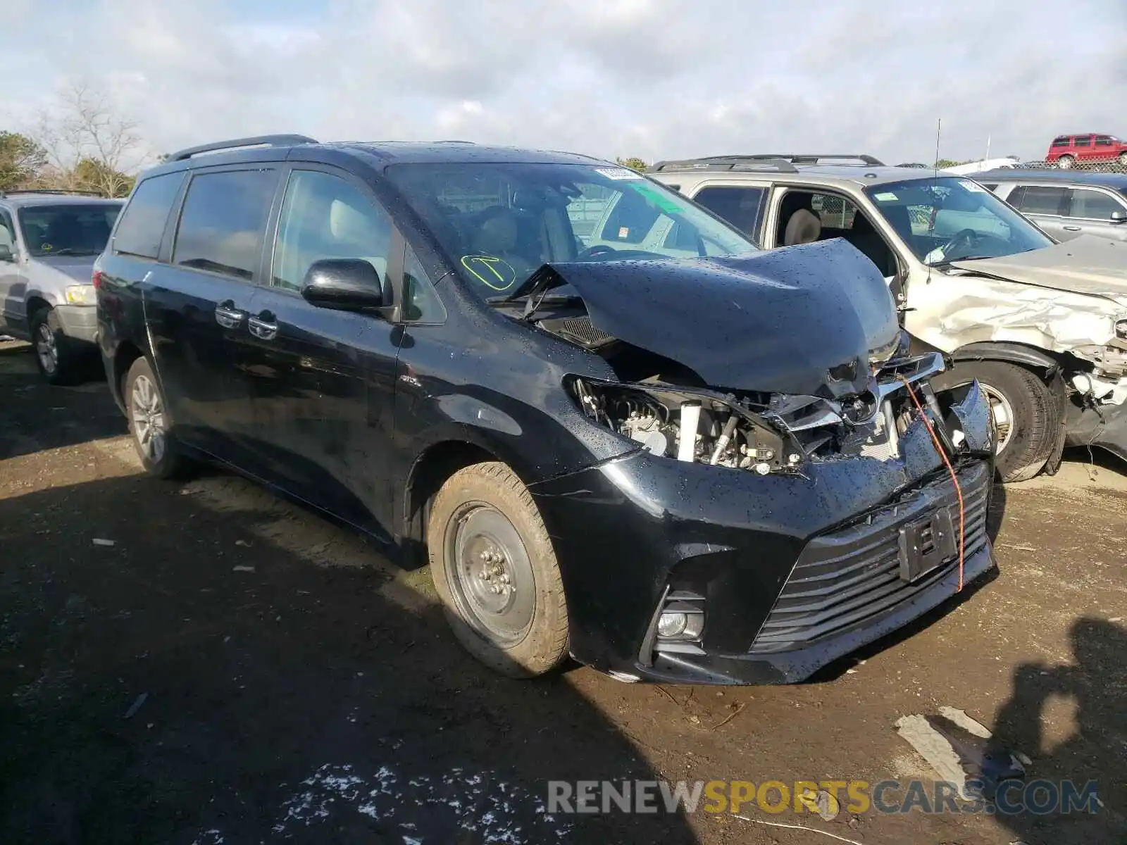 1 Photograph of a damaged car 5TDDZ3DC6KS224936 TOYOTA SIENNA 2019