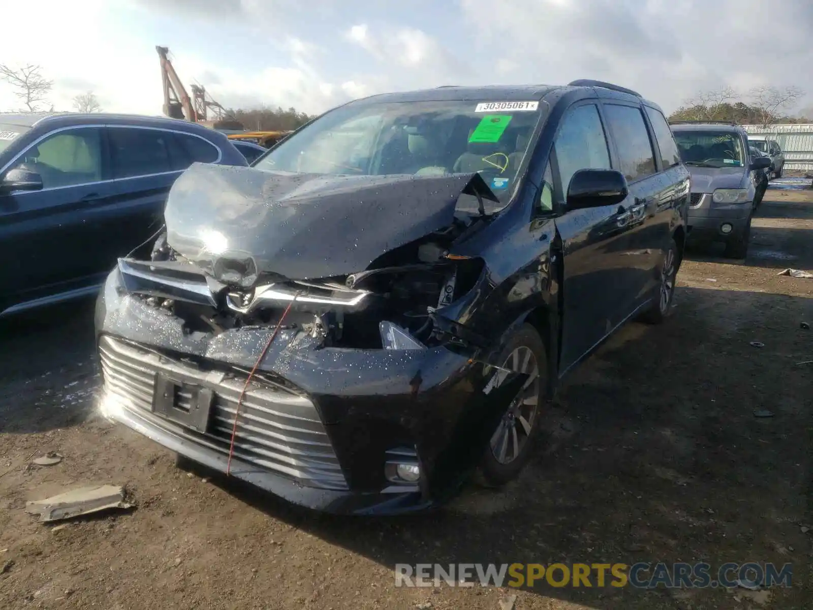 2 Фотография поврежденного автомобиля 5TDDZ3DC6KS224936 TOYOTA SIENNA 2019