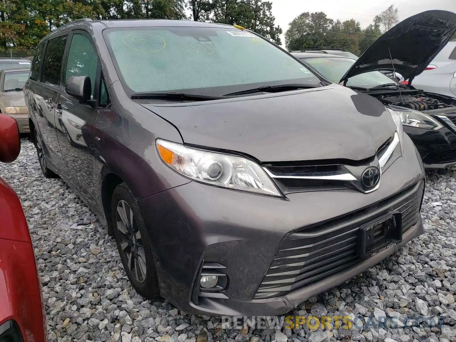 1 Photograph of a damaged car 5TDDZ3DC6KS225374 TOYOTA SIENNA 2019